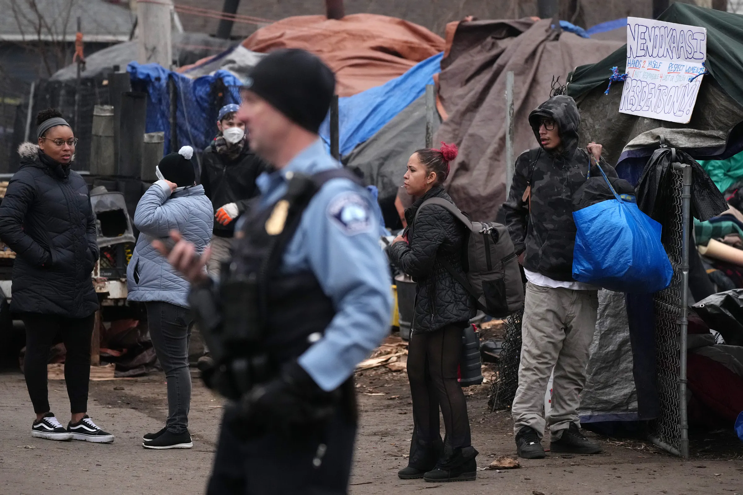 Minneapolis again closes relocated homeless encampment