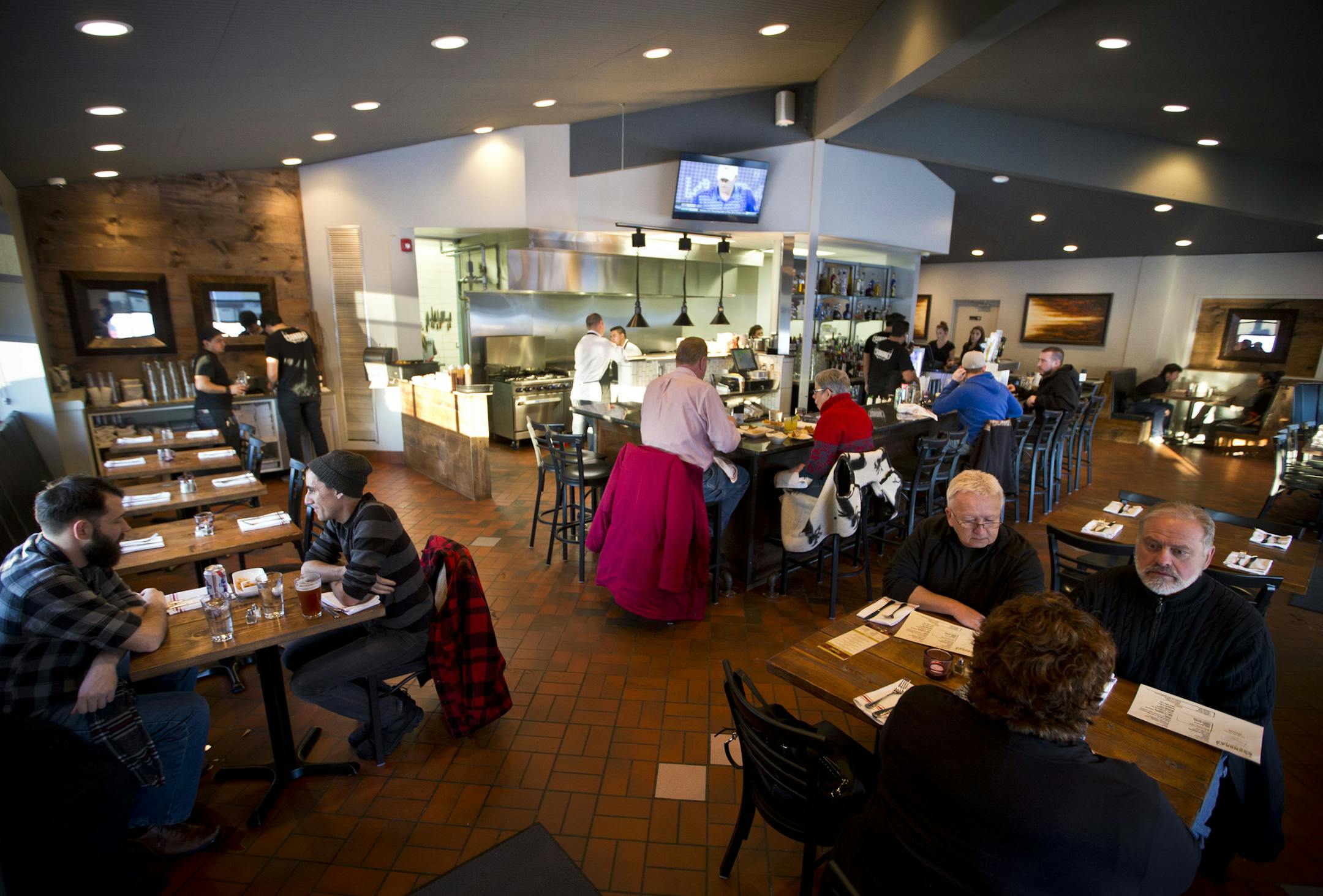 An early evening dinner crowd at Sonora Grill, a full-service version of the Midtown Global Market stand of the same name on Lake St. in Minneapolis, Minn., photographed on February 21. 2014. ] (RENEE JONES SCHNEIDER ‚Ä¢ reneejones@startribune.com)