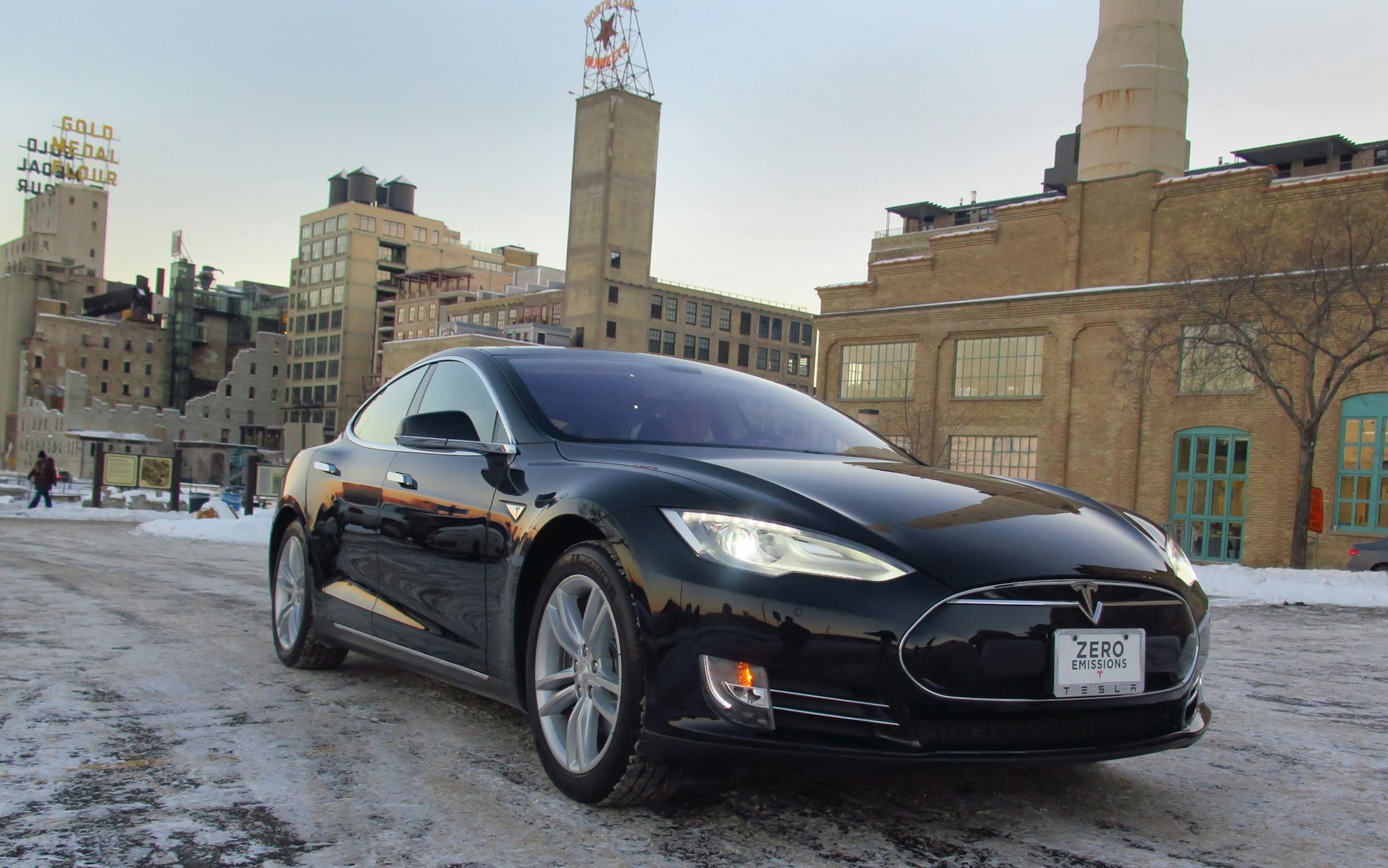 Track010514 - First fleet owned , electric powered Telsa limo in Minnesota. Operated by Vincent Vassallo - Vincent's Limosine Service. ] Tom Sweeney, 1/02/2014, Minneapolis, MN.