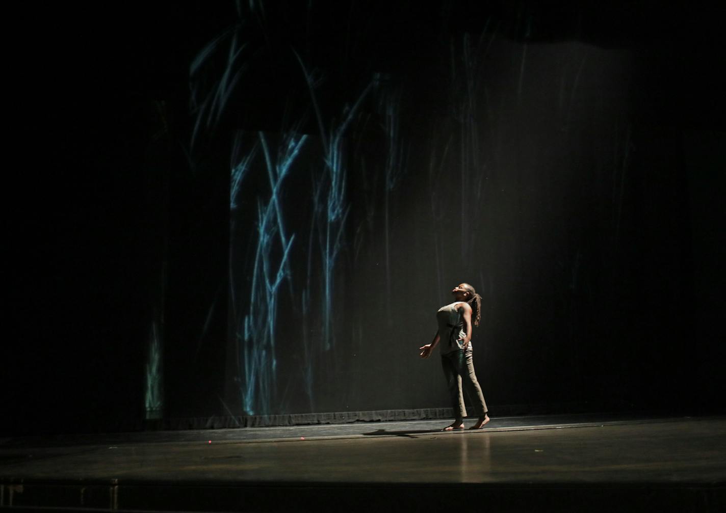 Dancer Leslie Parker during a dress rehearsal for "Weave," Saturday, Jan. 5, 2019, at O'Shaughnessy Auditorium at St. Catherine University in St. Paul, MN.] DAVID JOLES &#x2022; david.joles@startribune.com Dancer and choreographer Rosy Simas has created her most expansive work yet. "Weave" starts at the Ordway and then pops up in a handful of cities across the country.**Leslie Parker,cq