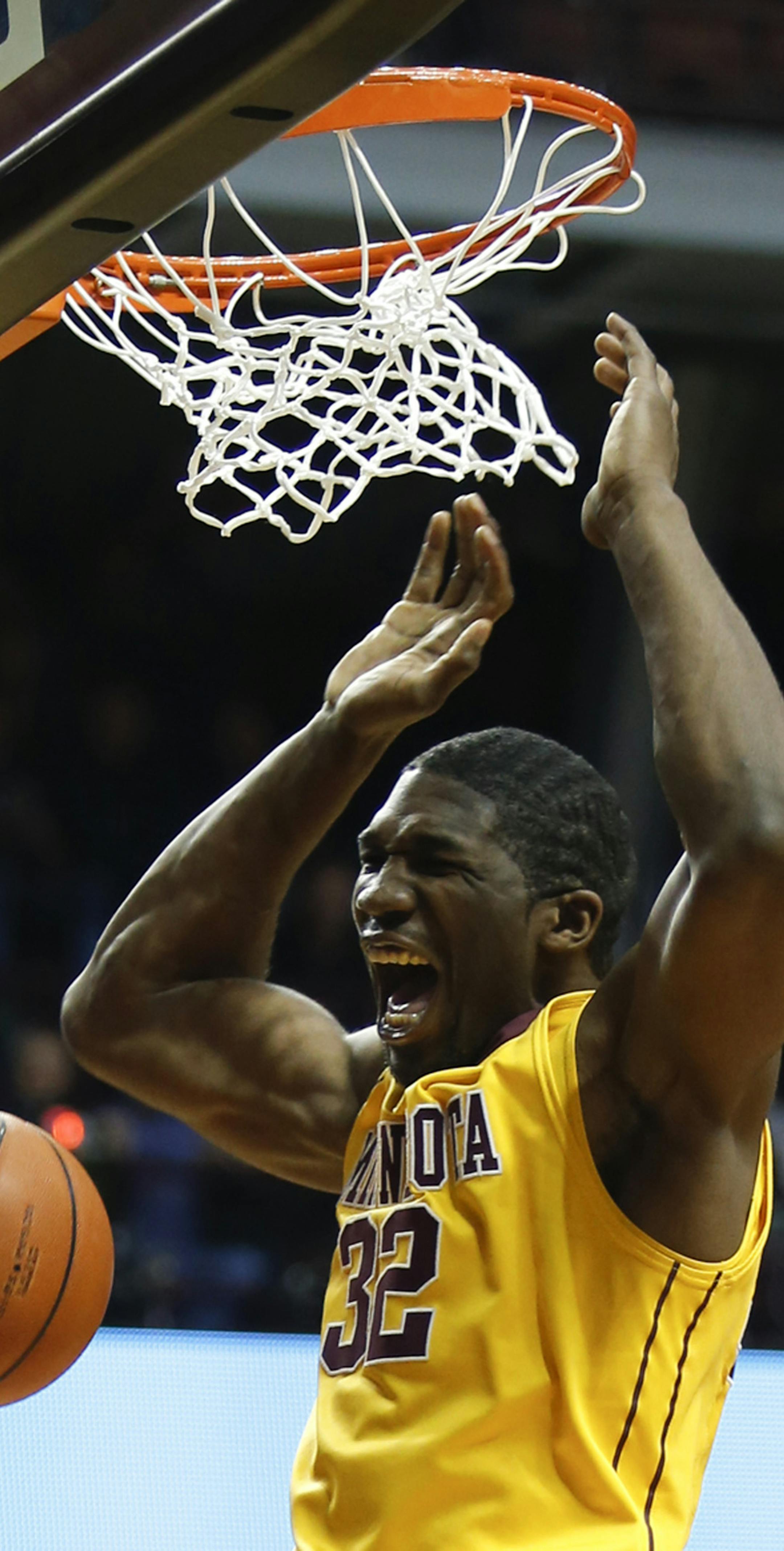 Former Gophers forward Trevor Mbakwe