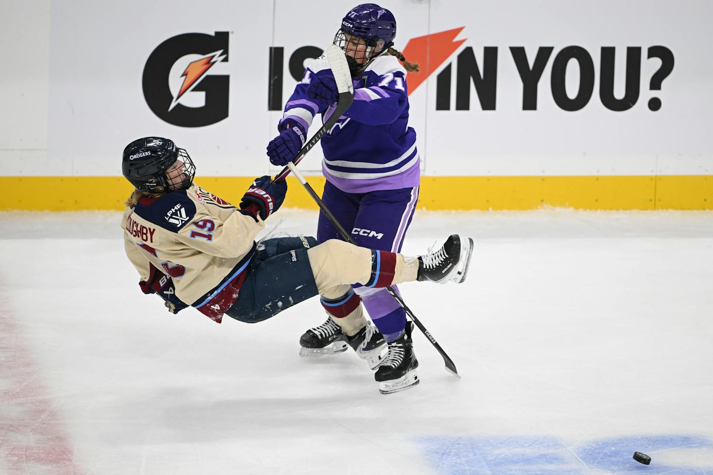 Minnesota Frost force decisive Game 5 vs. Montreal Victoire with 3