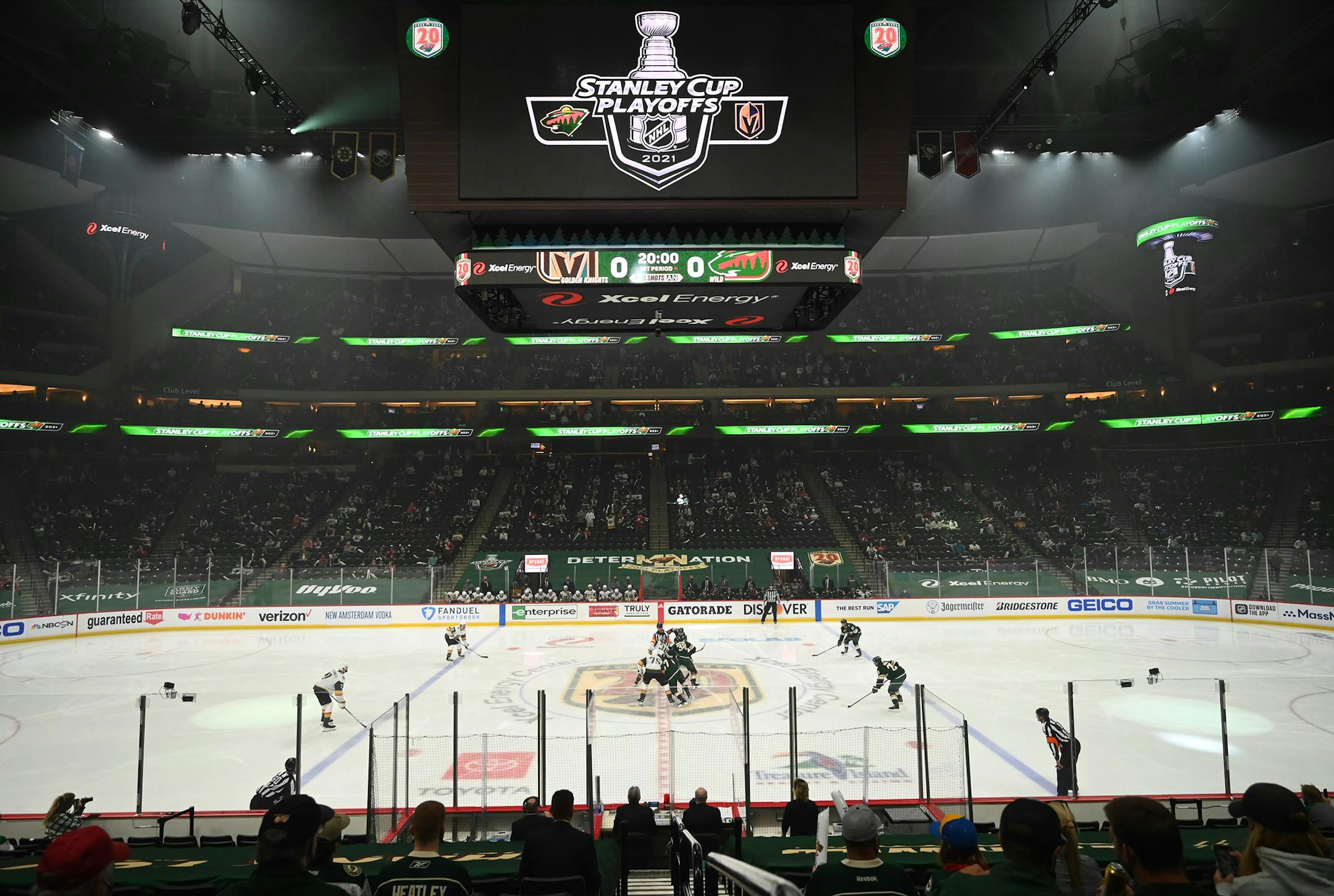 The Minnesota Wild and Vegas Golden Knights begin game 3.