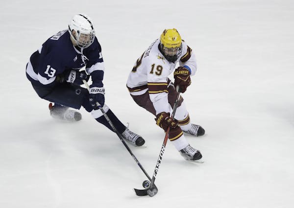 Vinni Lettieri (19) finished his four-year career with the Gophers and has signed with the New York Rangers organization.