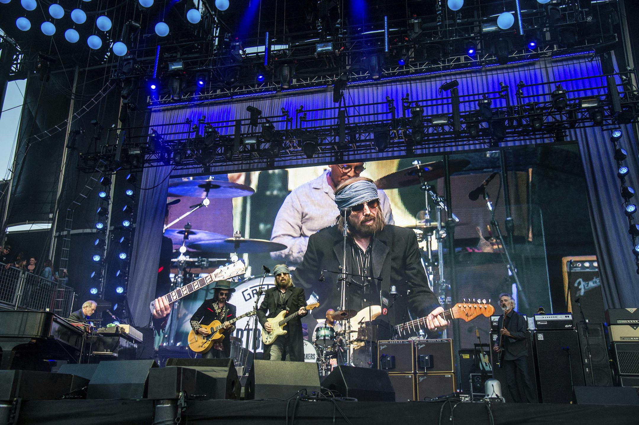 Mike Campbell, from left, Tom Petty, Steve Ferrone and Ron Blair of Tom Petty and the Heartbreakers perform at BottleRock Napa Valley Music Festival at Napa Valley Expo on Saturday, May 27, 2017, in Napa, Calif. (Photo by Amy Harris/Invision/AP)