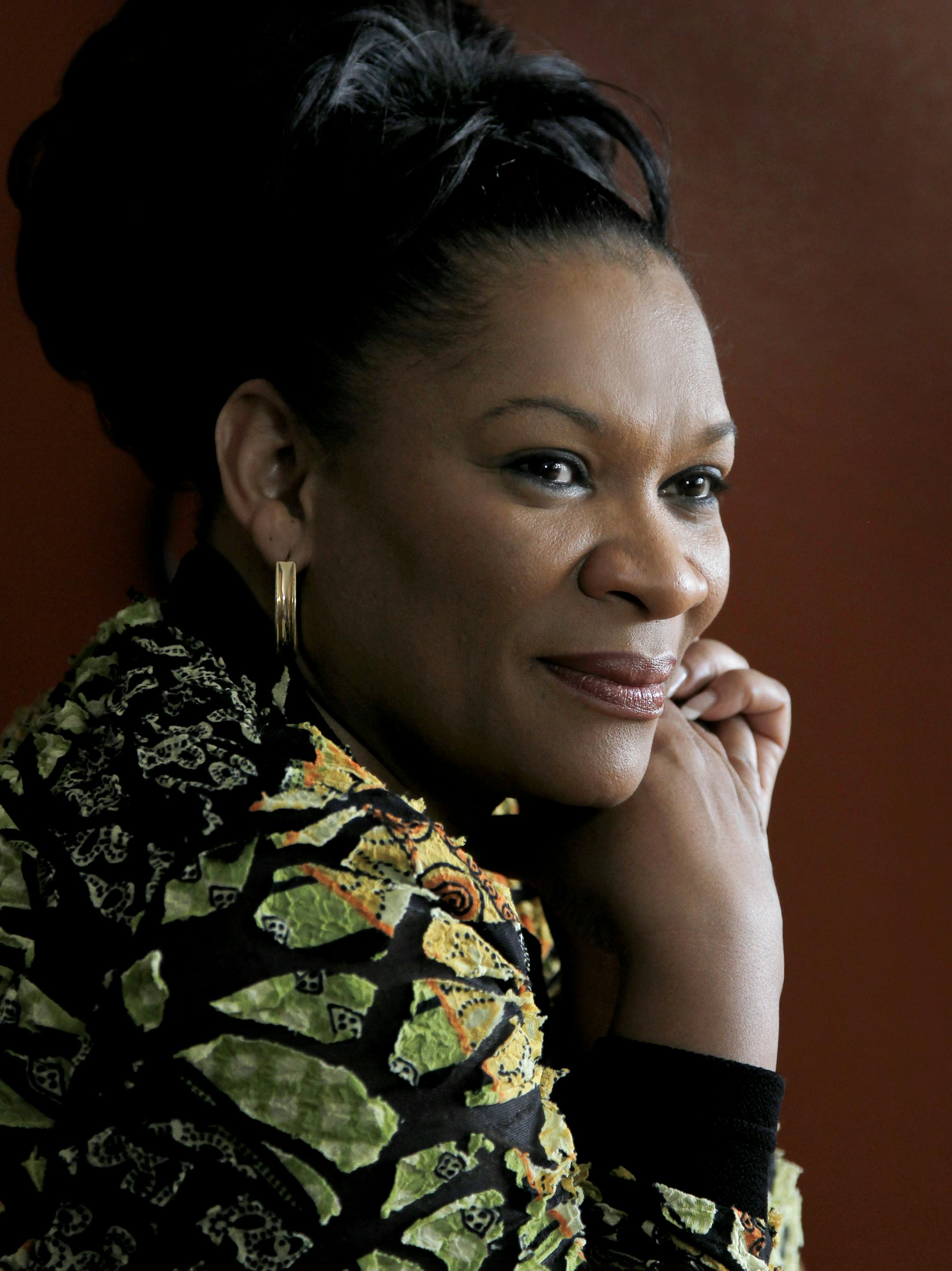 TOM WALLACE ï twallace@startribune.com Assignments #20016324A_ January 29, 2010_ SLUG: jevetta02xx_ Jevetta Steele as Ma Rainey in Penumbra Theatre's production._ IN THIS PHOTO:] Jevetta Steele as Ma Rainey in Penumbra Theatre's production of Ma Rainey's Black Bottom, directed by Lou Bellamy. February 10 - March 6, 2011 on the McGuire Proscenium Stage at the Guthrie Theater in Minneapolis. Jevetta Steele in her Golden Valley Home. ORG XMIT: MIN2015021113264918