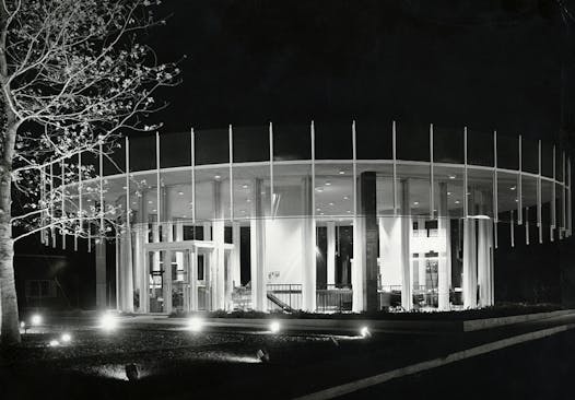Between 1964 and 1973, Midwest Federal created these bold round banks designed by Miller-Dunwiddie Architecture, but only the Golden Valley location survives.