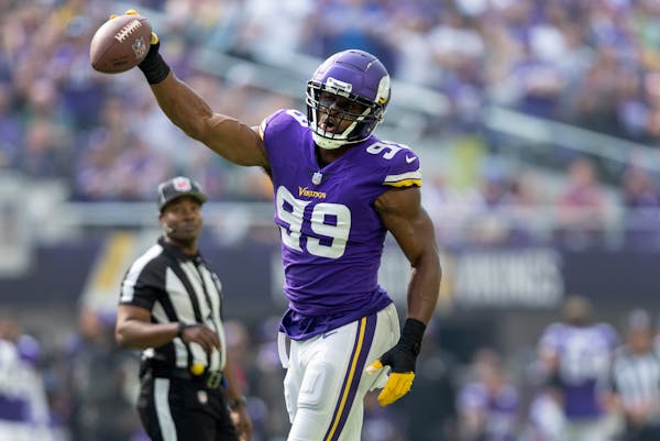 Under the deal Danielle Hunter and the Vikings agreed to Sunday morning, the pass rusher will be paid $17 million this season, with up to $3 million i