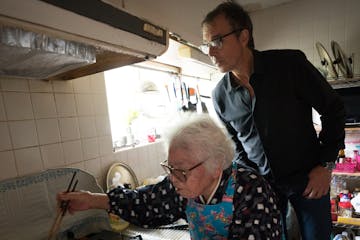 Blue Zone Kitchen Photo By David McLain