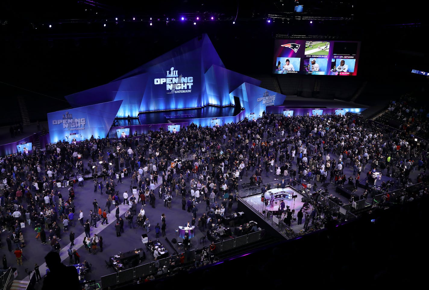 Patriots quarterback Tom Brady had the largest crowd of media around him for his availability at Super Bowl LII Opening Night at Xcel Energy Center.