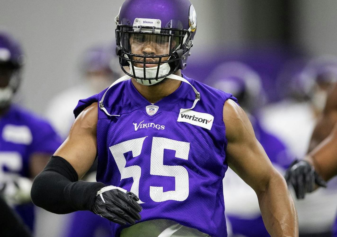 Minnesota Vikings linebacker Anthony Barr (55).