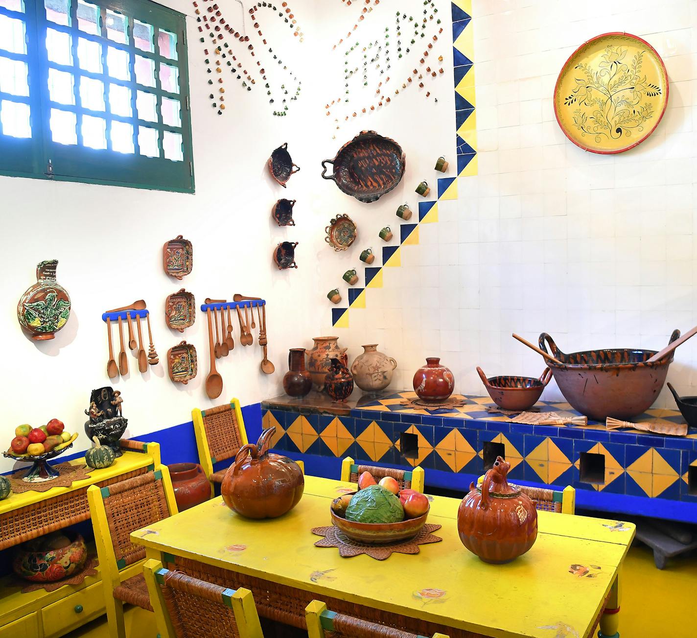 A view of the kitchen inside the Frida House in Mexico City on February 16, 2018. (Wally Skalij/Los Angeles Times/TNS) ORG XMIT: 1242223