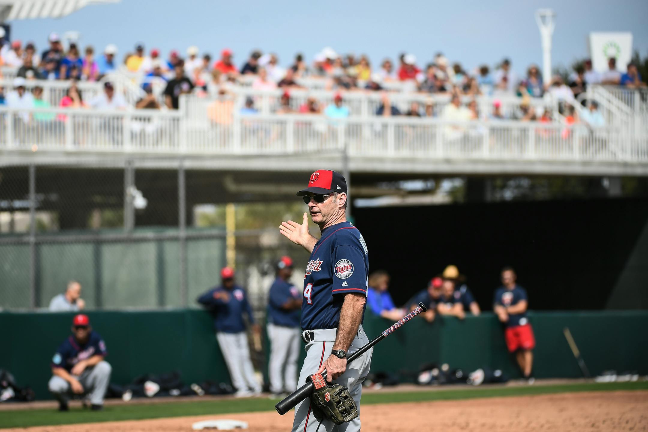 Minnesota Twins manager Paul Molitor (4) talked to the team during pop fly drills Tuesday. ] AARON LAVINSKY ï aaron.lavinsky@startribune.com Minnesota Twins players took part in Spring Training on Tuesday, Feb. 21, 2017 at CenturyLink Sports Complex in Fort Myers, Fla.