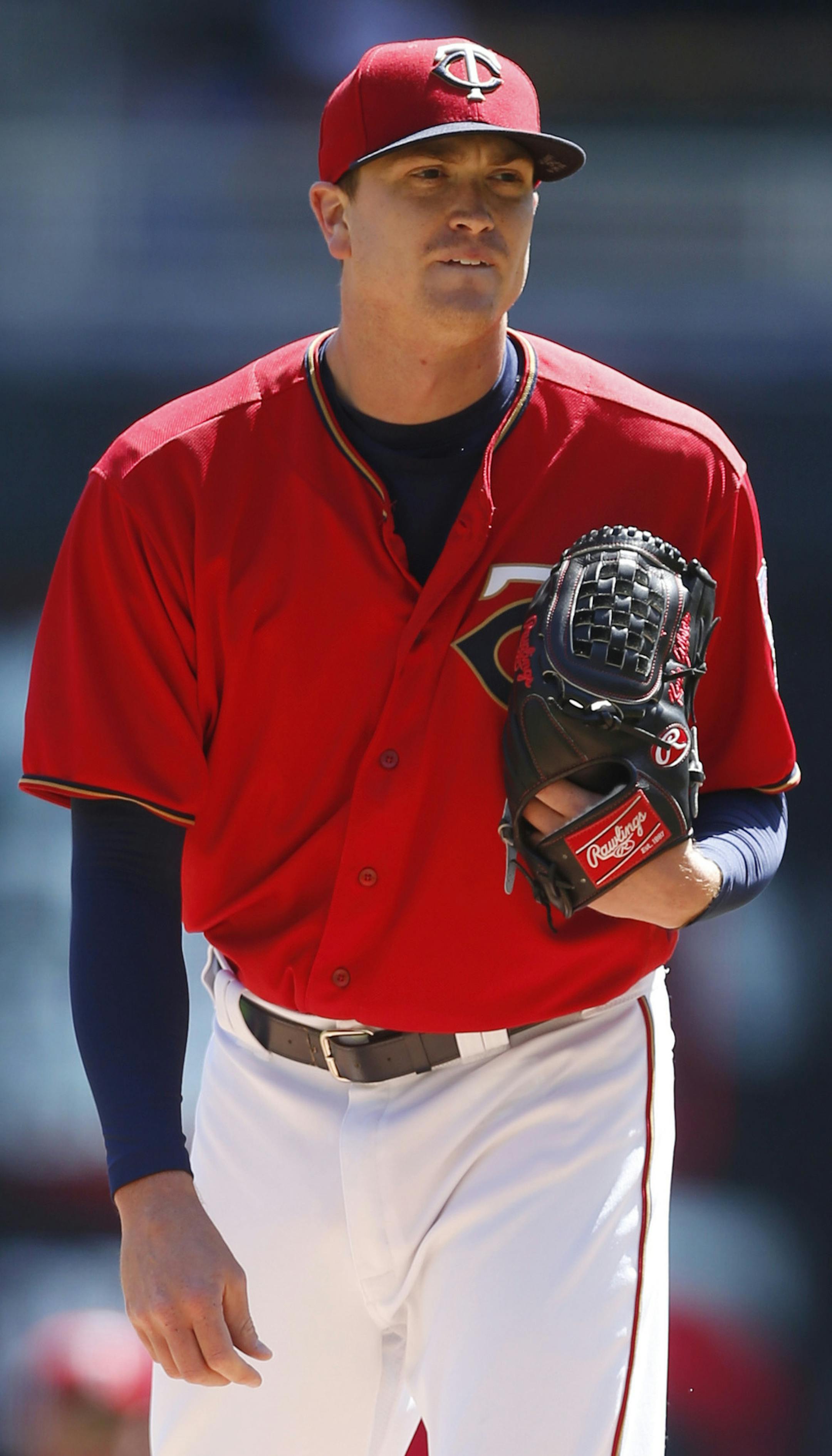 Minnesota Twins pitcher Kyle Gibson throws against the Oakland Athletics in the first inning of a baseball game Thursday, May 4, 2017, in Minneapolis. (AP Photo/Jim Mone)