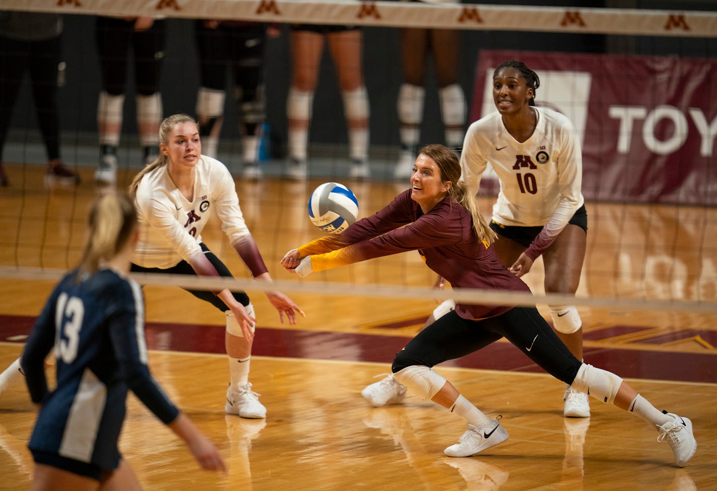 Minnesota Gophers CC McGraw (7) with a dig in the second game. ] JEFF WHEELER • jeff.wheeler@startribune.com