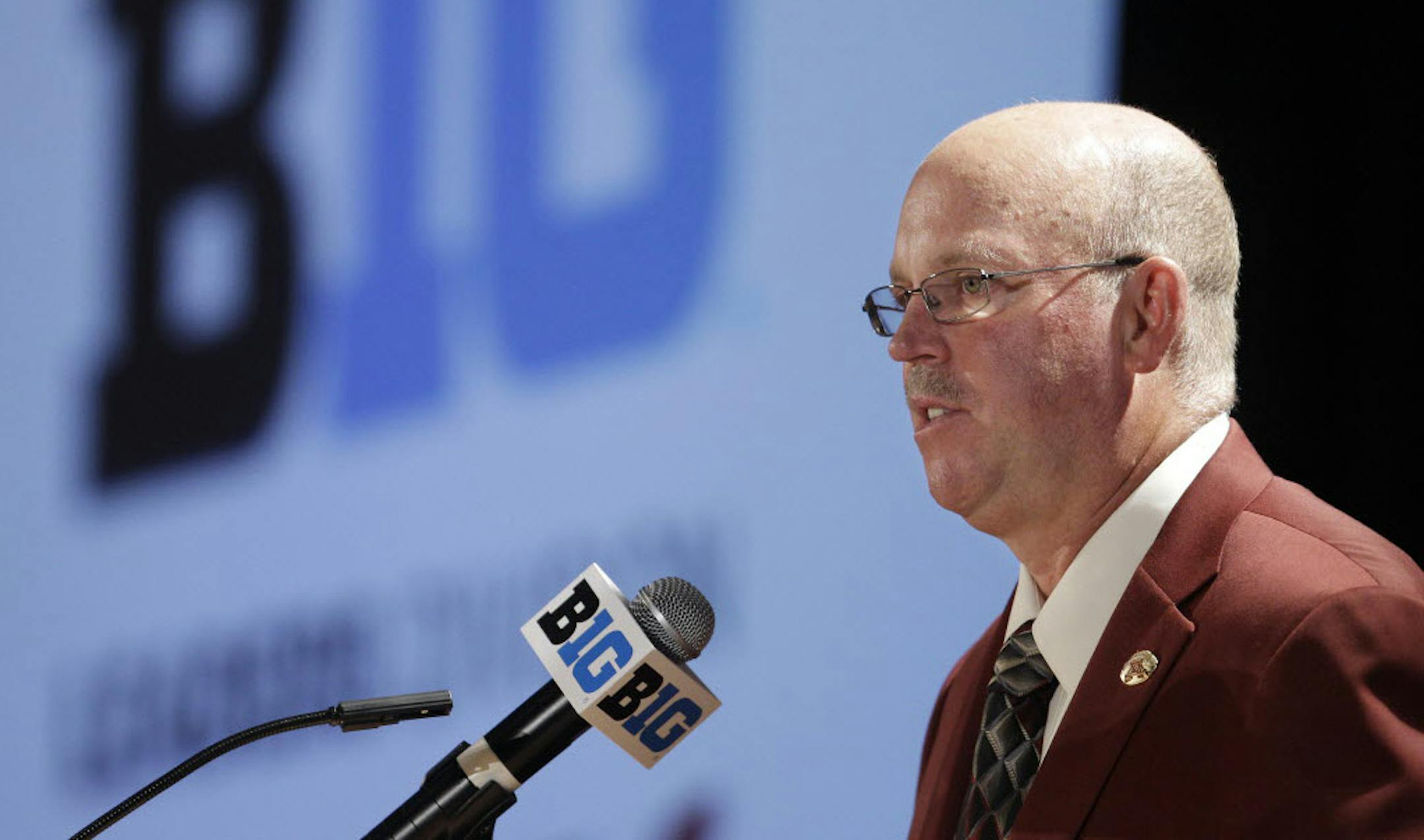 Coach Jerry Kill