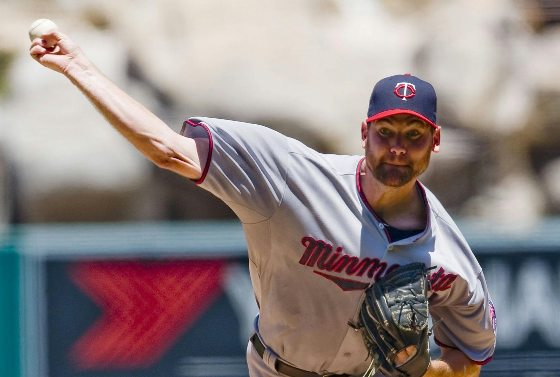 Minnesota Twins starter Mike Pelfrey delivers a pitch against the Los Angeles Angels in the second inning at Angel Stadium of Anaheim in Anaheim, California, Wednesday, July 24, 2013. (Paul Rodriguez/Orange County Register/MCT)