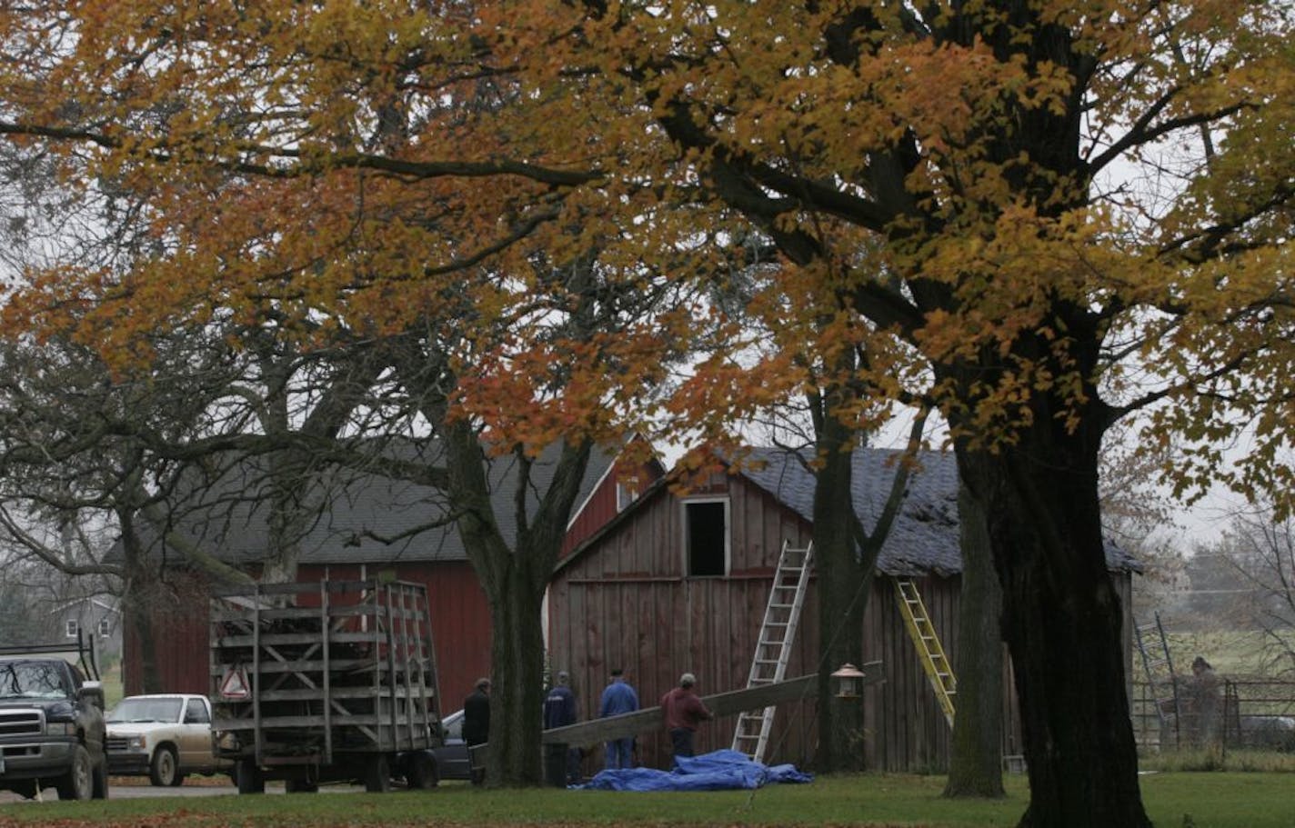 The original Andrew Peterson structure, in a 2006 photo.