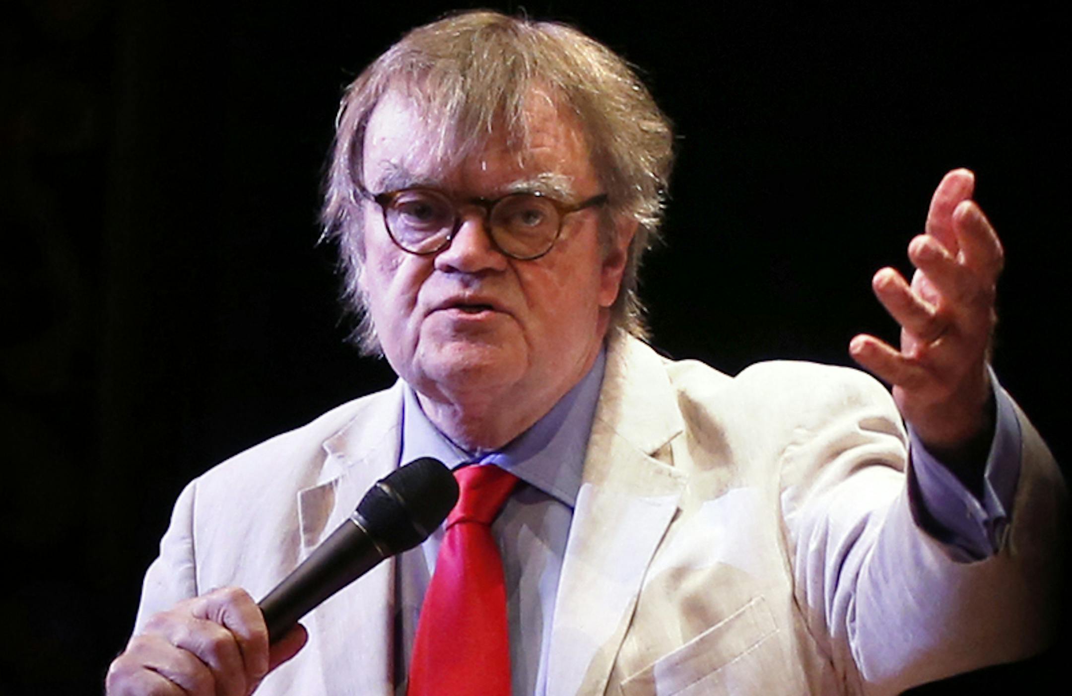 Garrison Keillor thanks the audience after the show. ] (Leila Navidi/Star Tribune) leila.navidi@startribune.com BACKGROUND INFORMATION: The live broadcast for "A Prairie Home Companion" at the State Theatre in Minneapolis on Saturday, May 21, 2016. This is Garrison Keillor's last season on "A Prairie Home Companion." ORG XMIT: MIN1605231558390784