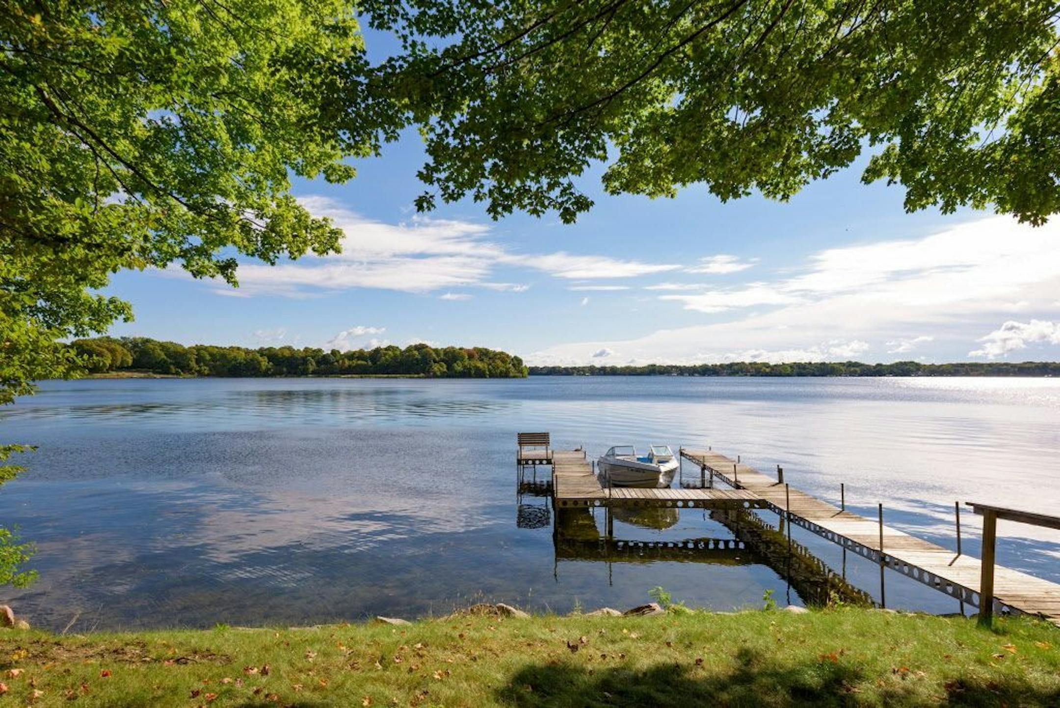 The cabin has 100 feet of shoreline.