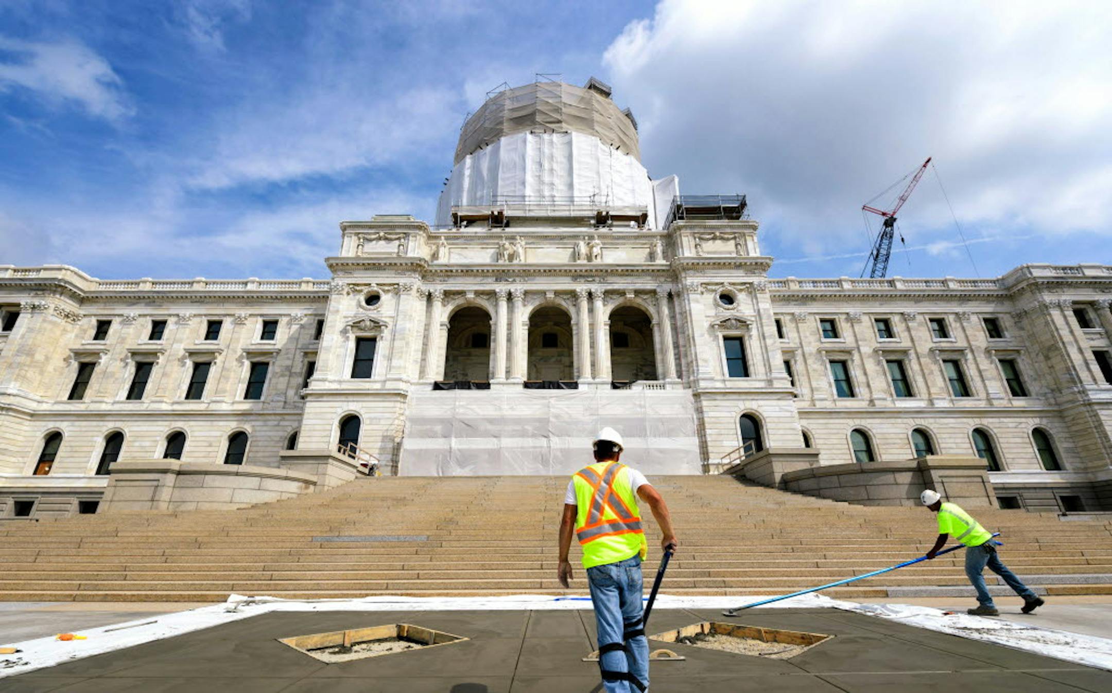 As the State Capitol nears completion of renovation, public tours are set to resume next month.