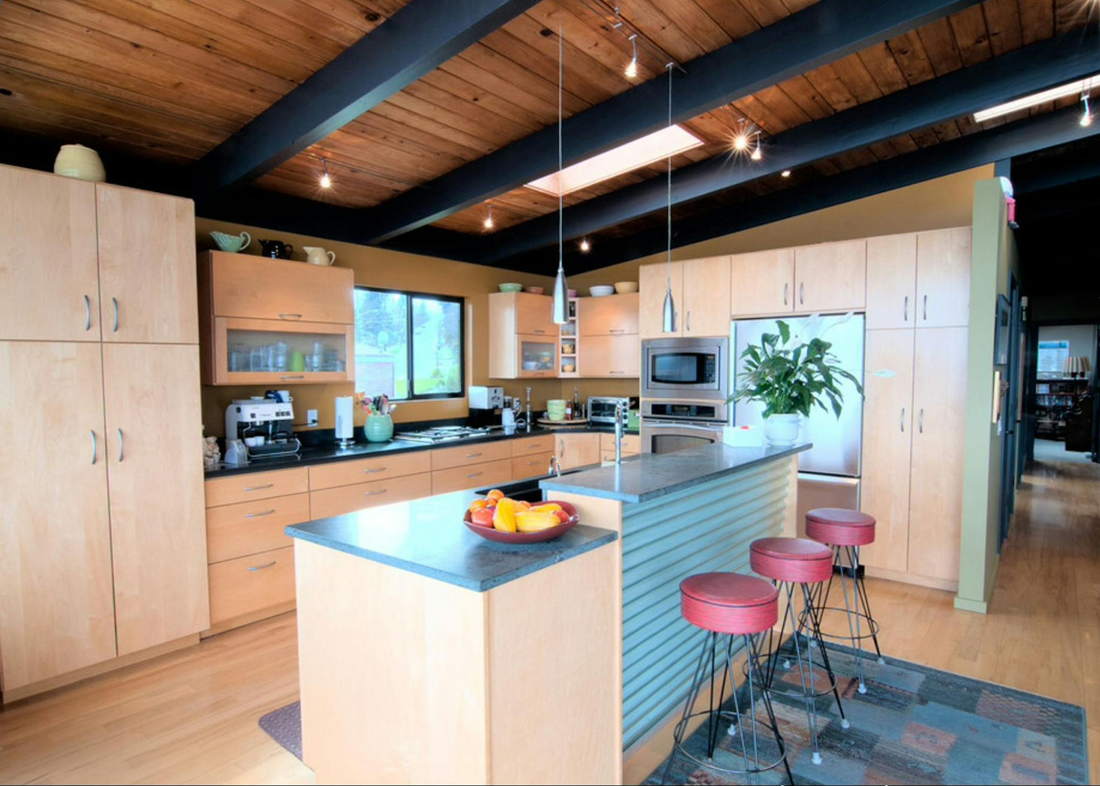 Houzz Kitchen ORG XMIT: MIN1311111441210922