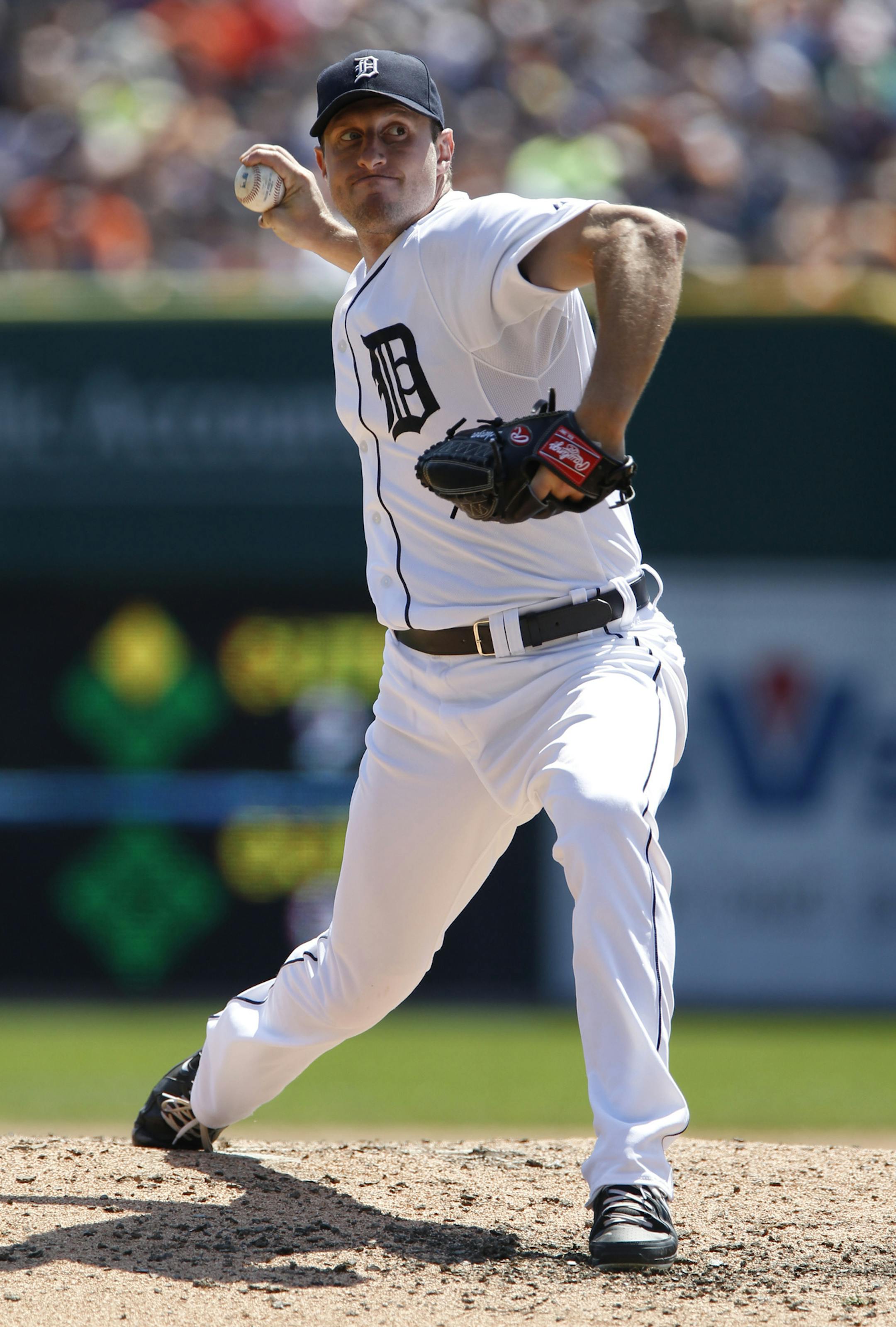 Detroit Tigers starter Max Scherzer pitches against the Kansas City Royals in the sixth inning of a baseball game Sunday, Aug. 18, 2013, in Detroit. (AP Photo/Duane Burleson) ORG XMIT: MIN2013090623012531