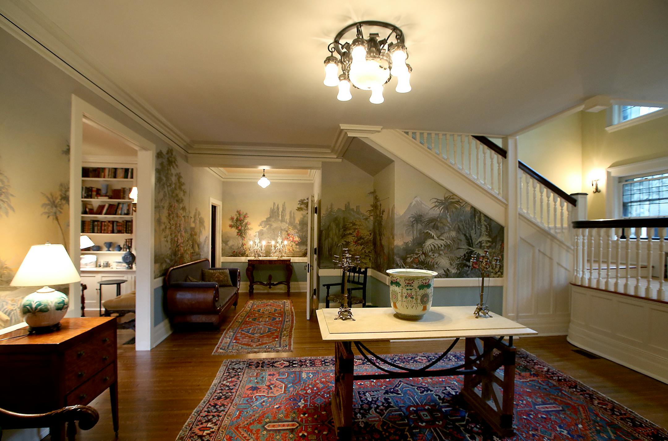 Jill Harmon at her home, Friday, August 29, 2014 in St. Paul, MN will be featured in the Summit House Tour. ] (ELIZABETH FLORES/STAR TRIBUNE) ELIZABETH FLORES • eflores@startribune.com