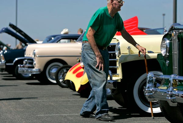 See the classic car show at Golden Valley Days
