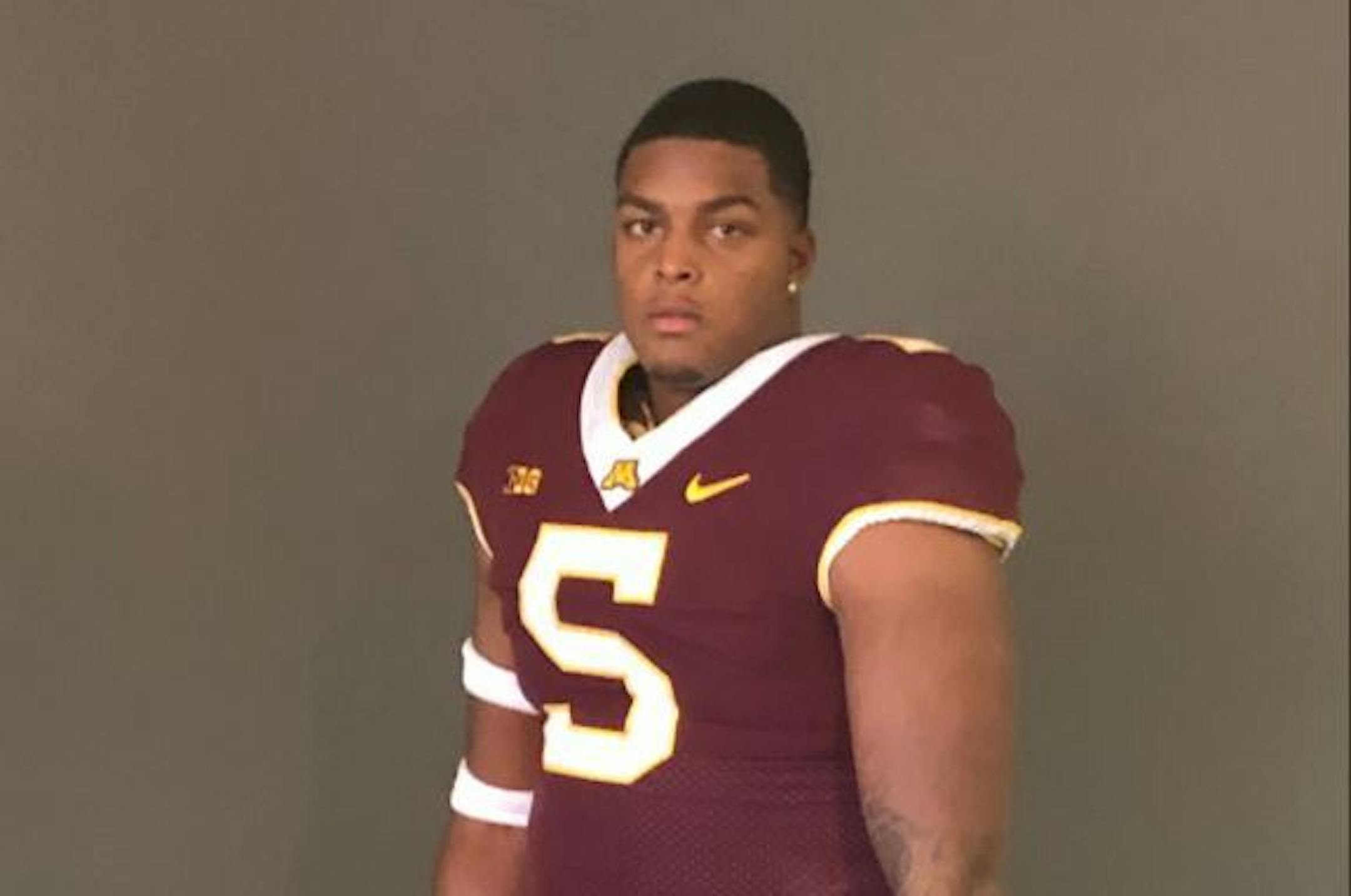 Defensive tackle Rashad Cheney Jr