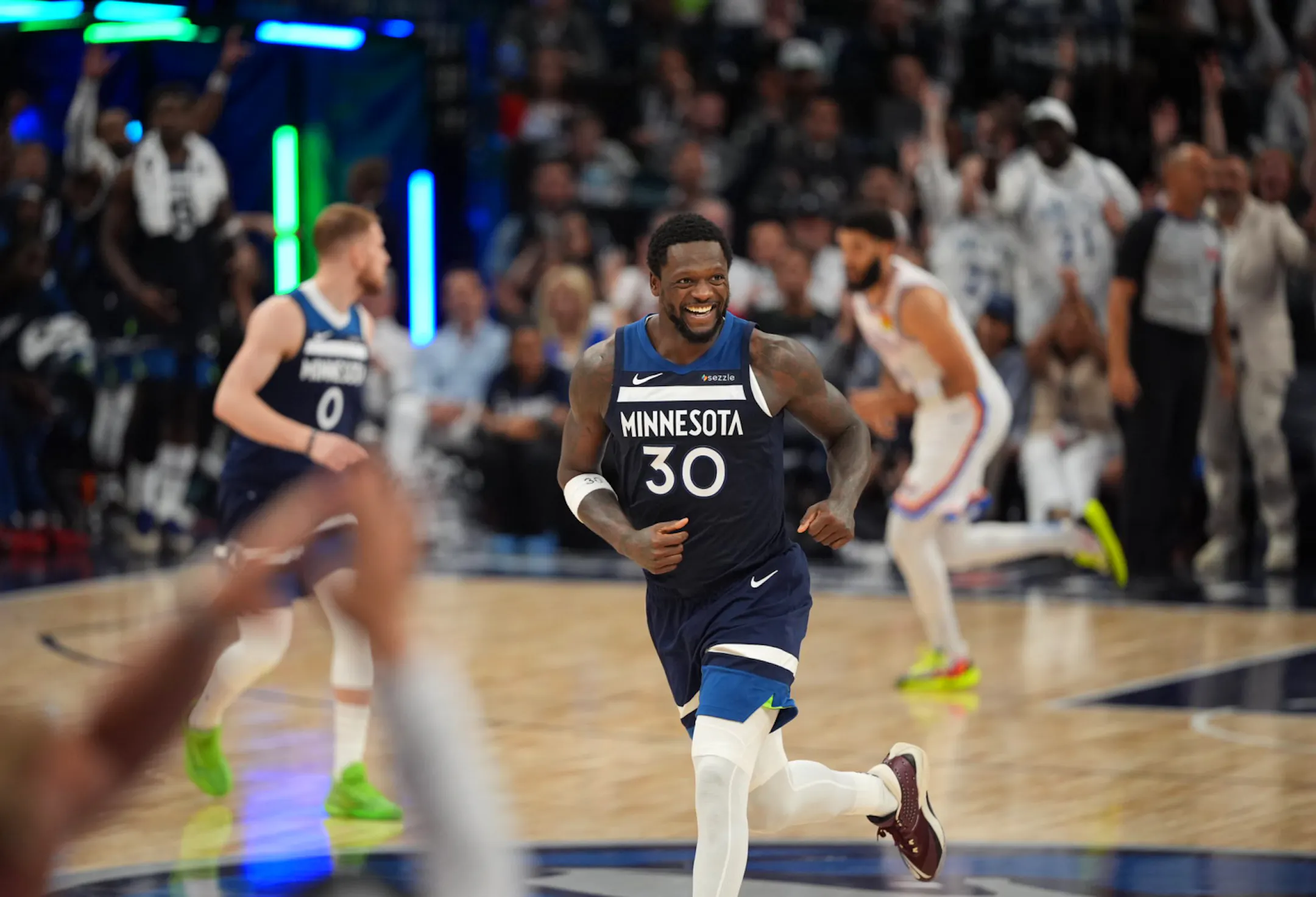 Timberwolves hit home run in Game 3 rout of Thunder