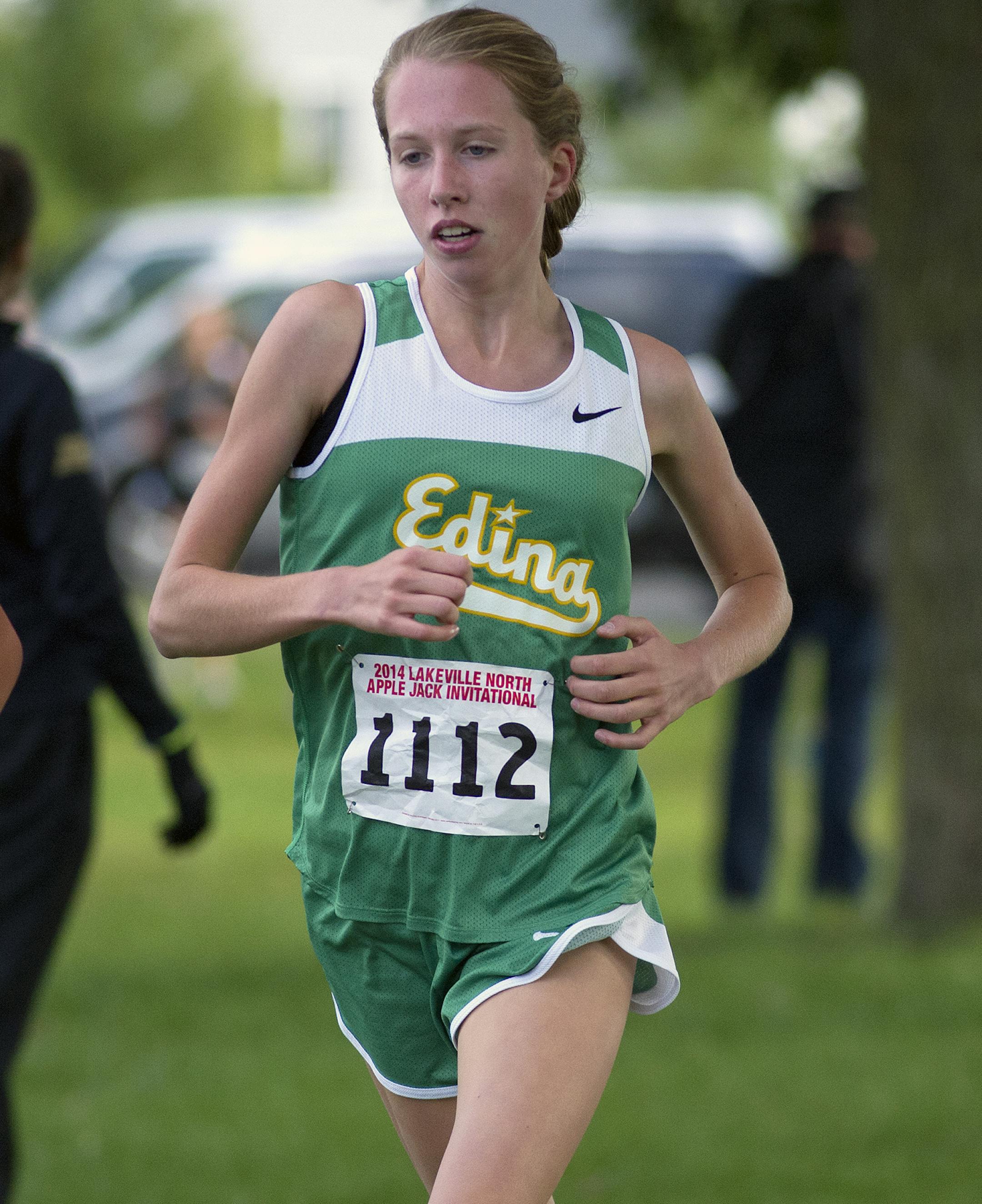 Emily Kompelien runs for Edina at the 2014 Lakeville North Applejack Invitational, Thursday, September 11, 2014. ] (Matthew Hintz, 091114, Lakeville)