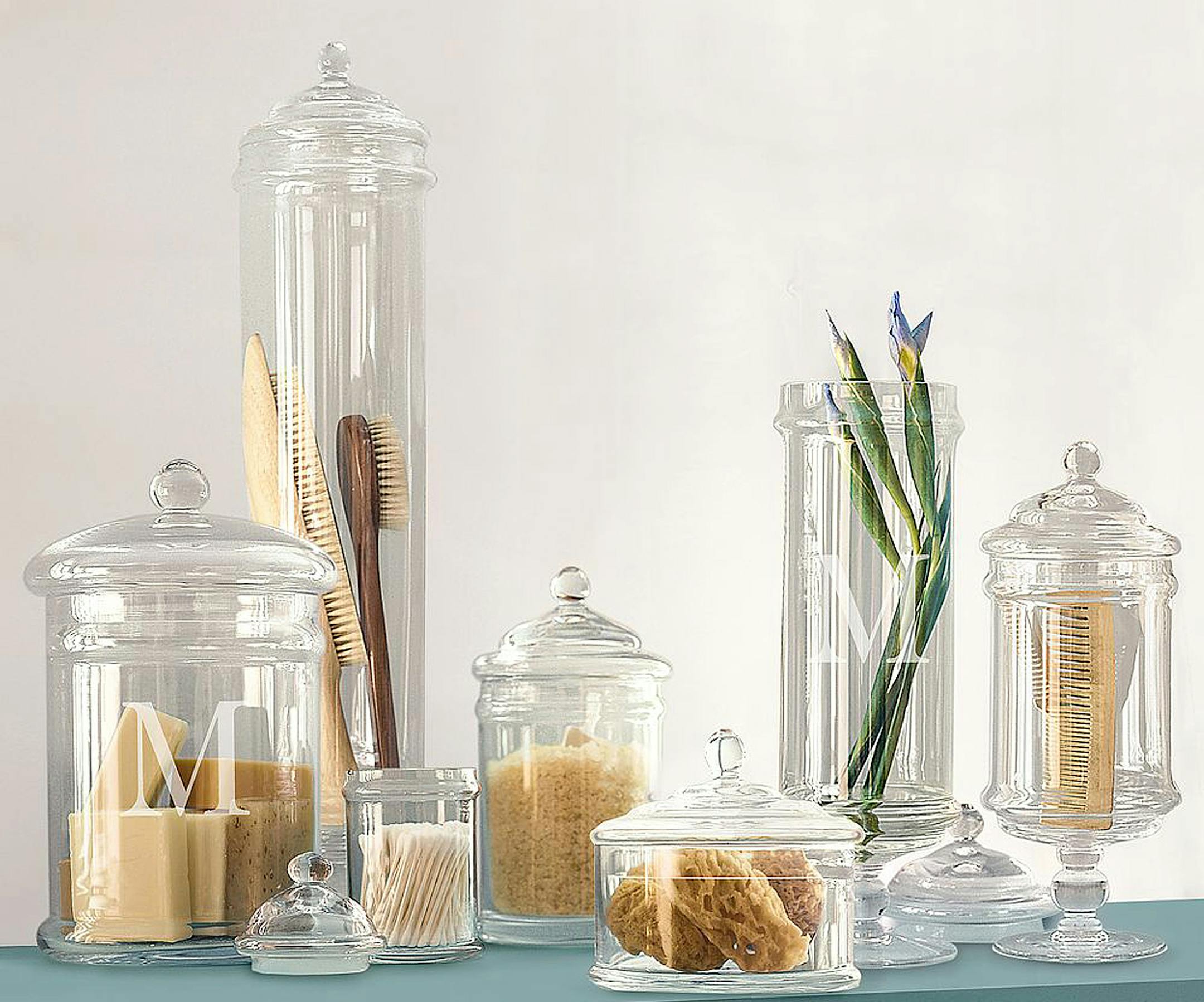 Pottery Barnís Classic Glass Apothecary Jars, designed after the ones used for ages to store dried herbs, come in three sizes (small, large and x-large) and can store all kinds of things from soaps to loofah sponges and bath salts to decorative shells. (Courtesy PotteryBarn.com/Orlando Sentinel/MCT) ORG XMIT: 1079493