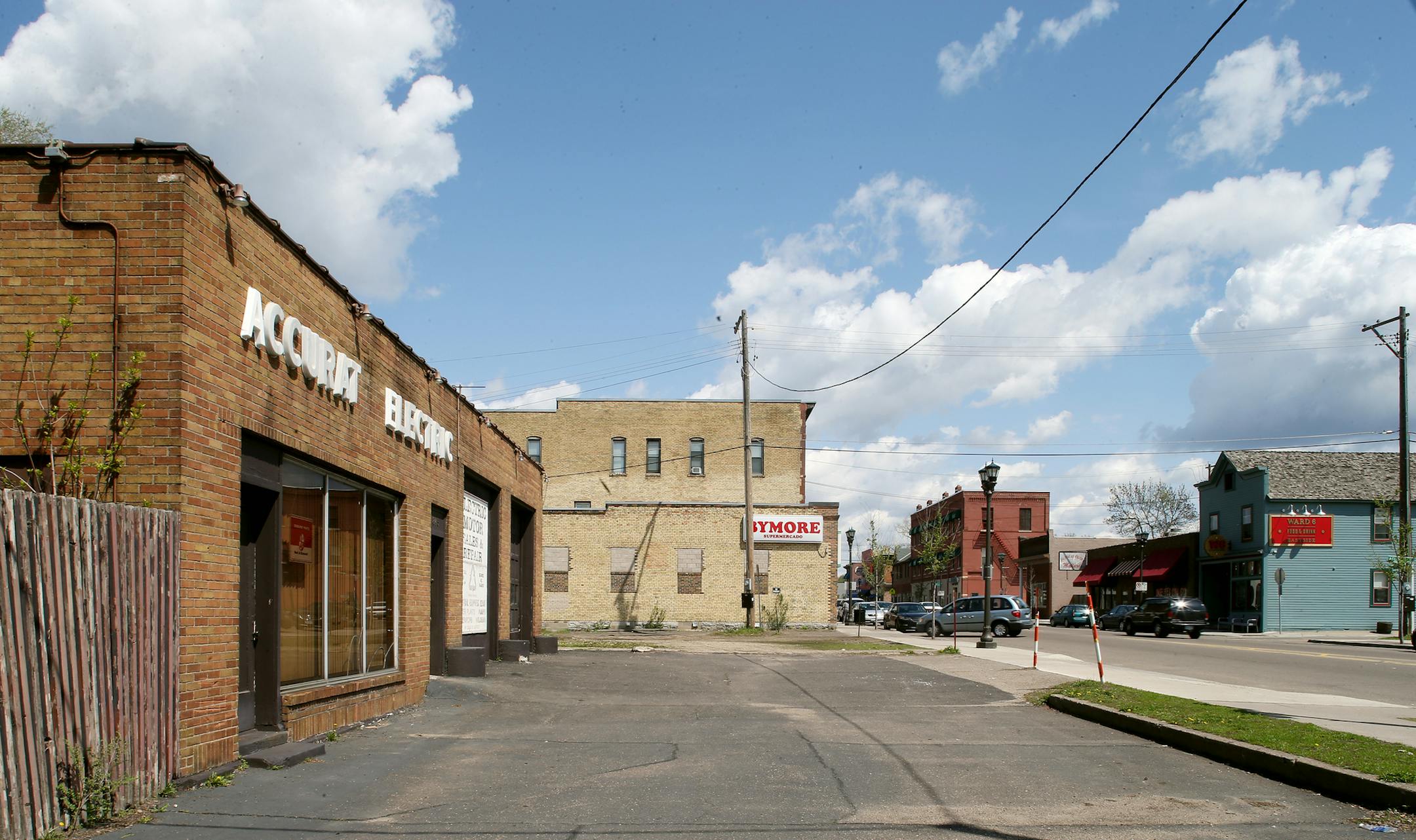 St. Paul HRA has purchased two key parcels at 845 & 851 Payne Avenue, which now has an eyesore vacant building that was once Accurate Electric. ] JOELKOYAMA‚Ä¢jkoyama@startribune St. Paul, MN on May 14, 2014. Revitalization of St. Paul's Payne Avenue, specifically the part of it near Phalen Boulevard where new restaurants and other kinds of commercial reinvestment is ongoing. The hook for the piece is that the St. Paul HRA has purchased two key parcels at 845 & 851 Payne Avenue,