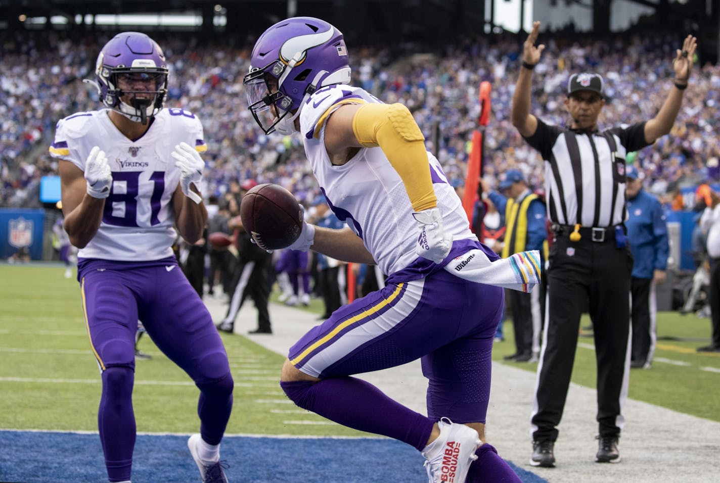 Minnesota Vikings receiver Adam Thielen caught a 15-yrds touchdown pass for a touchdown in the second quarter.