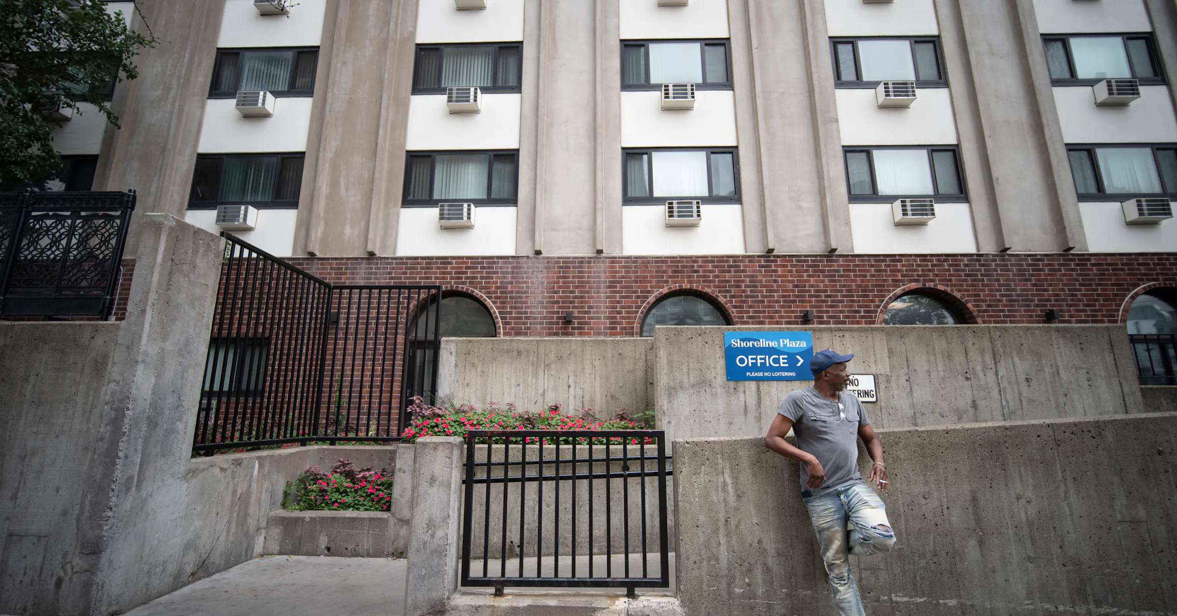 A Minneapolis high-rise was trying to get safer. A mass shooting set it ...