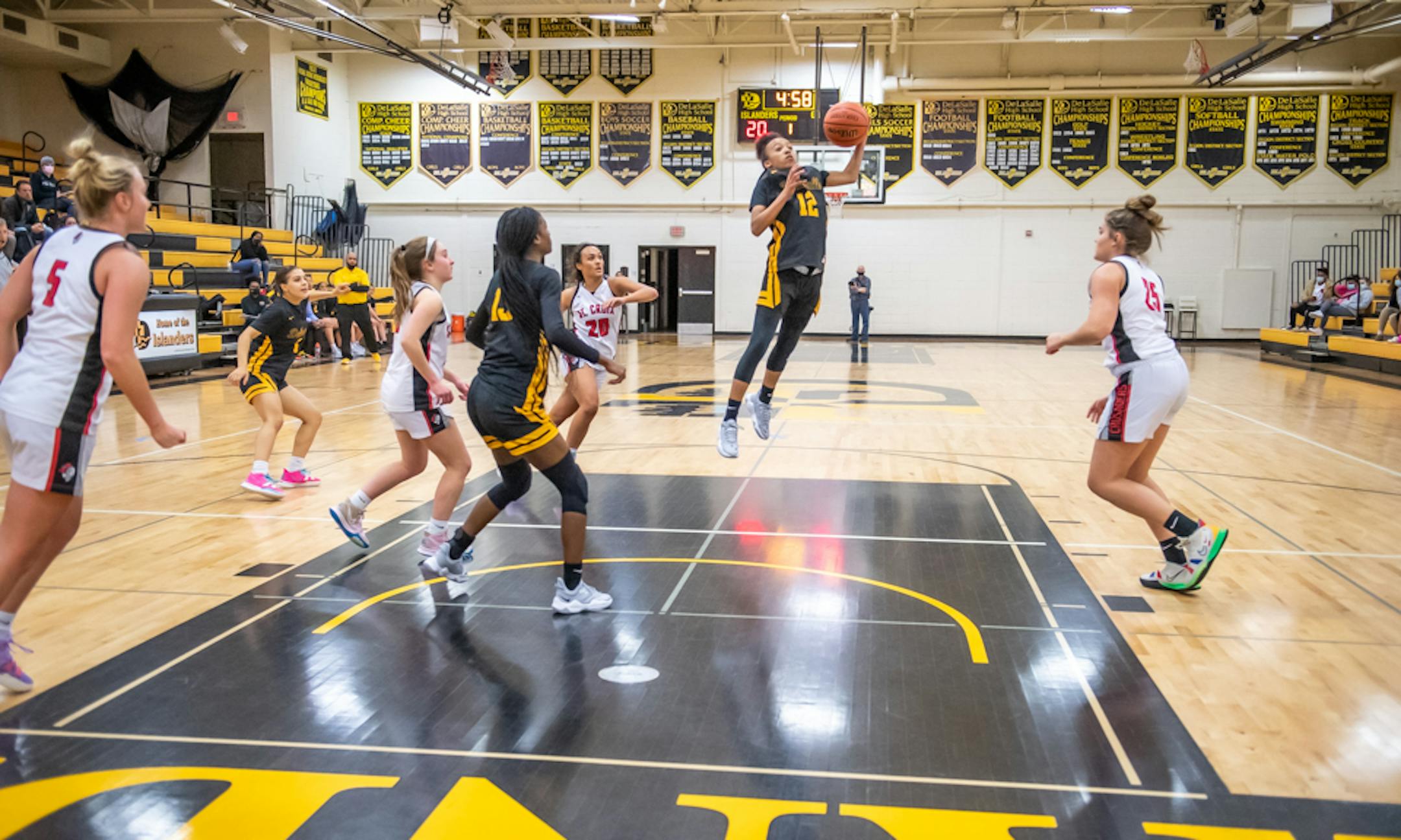 St.Croix Lutheran at DeLasalle. December 07, 2021. Photo by Earl J. Ebensteiner