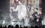 Massive Attack performed at the Palace Theatre in St. Paul, MN. ] CARLOS GONZALEZ &#x2022; cgonzalez@startribune.com &#x2013; St. Paul, MN &#x2013; Se