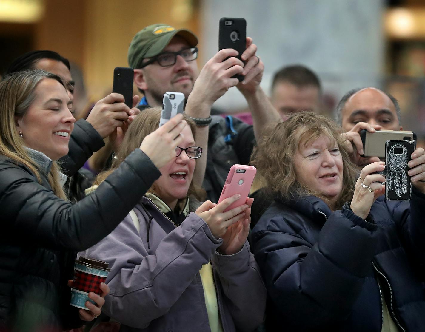 Minnesota Vikings fans and Green Bay Packers fans mingled happily while photographing former Green Bay Packers and Minnesota Vikings quarterback Brett Favre, who signed autographs and posed with fans for photos at Ridgedale Mall Saturday, Feb. 3, 2018, in Minnetonka, MN.] DAVID JOLES &#xef; david.joles@startribune.com Former Green Bay Packers Quarterback Brett Favre will sign autographs for fans at the Ridgedale Mall Saturday.**Josh Boedigheimer of St. Paul,cq