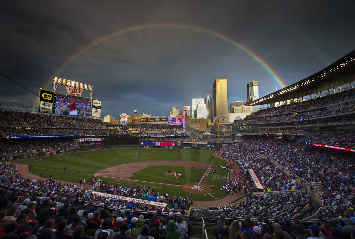 While Twins slugger Brian Dozier took part in Monday&#x2019;s Home Run Derby as a rainbow stretched across Target Field and the Minneapolis skyline.