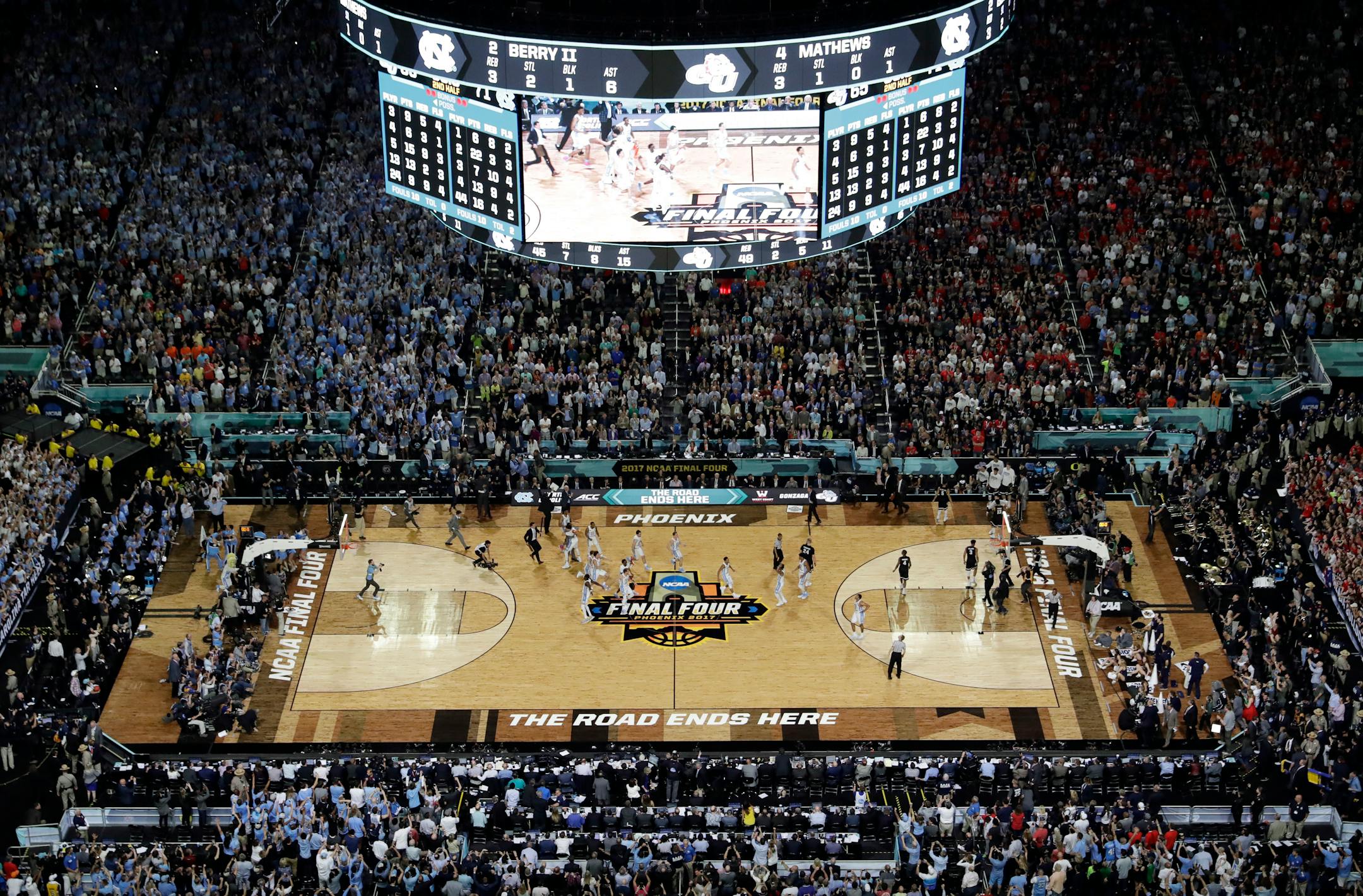 North Carolina players celebrate after the finals of the Final Four NCAA college basketball tournament against Gonzaga, Monday, April 3, 2017, in Glendale, Ariz. North Carolina won 71-65. (AP Photo/Morry Gash)