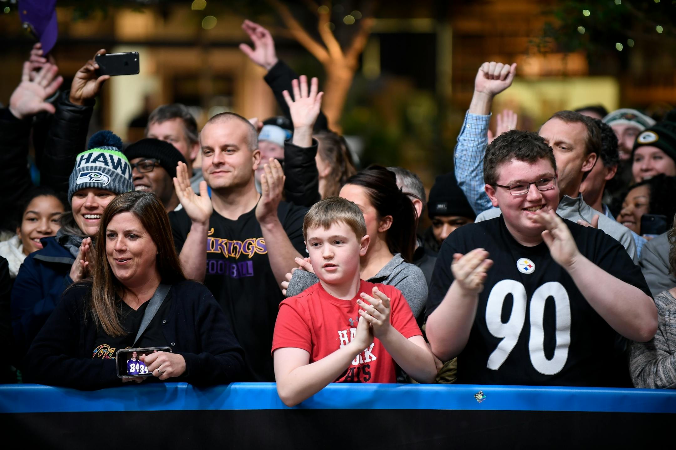 Fans cheered for Randy Moss during his appearance on SportsCenter Thursday night at the IDS Center.