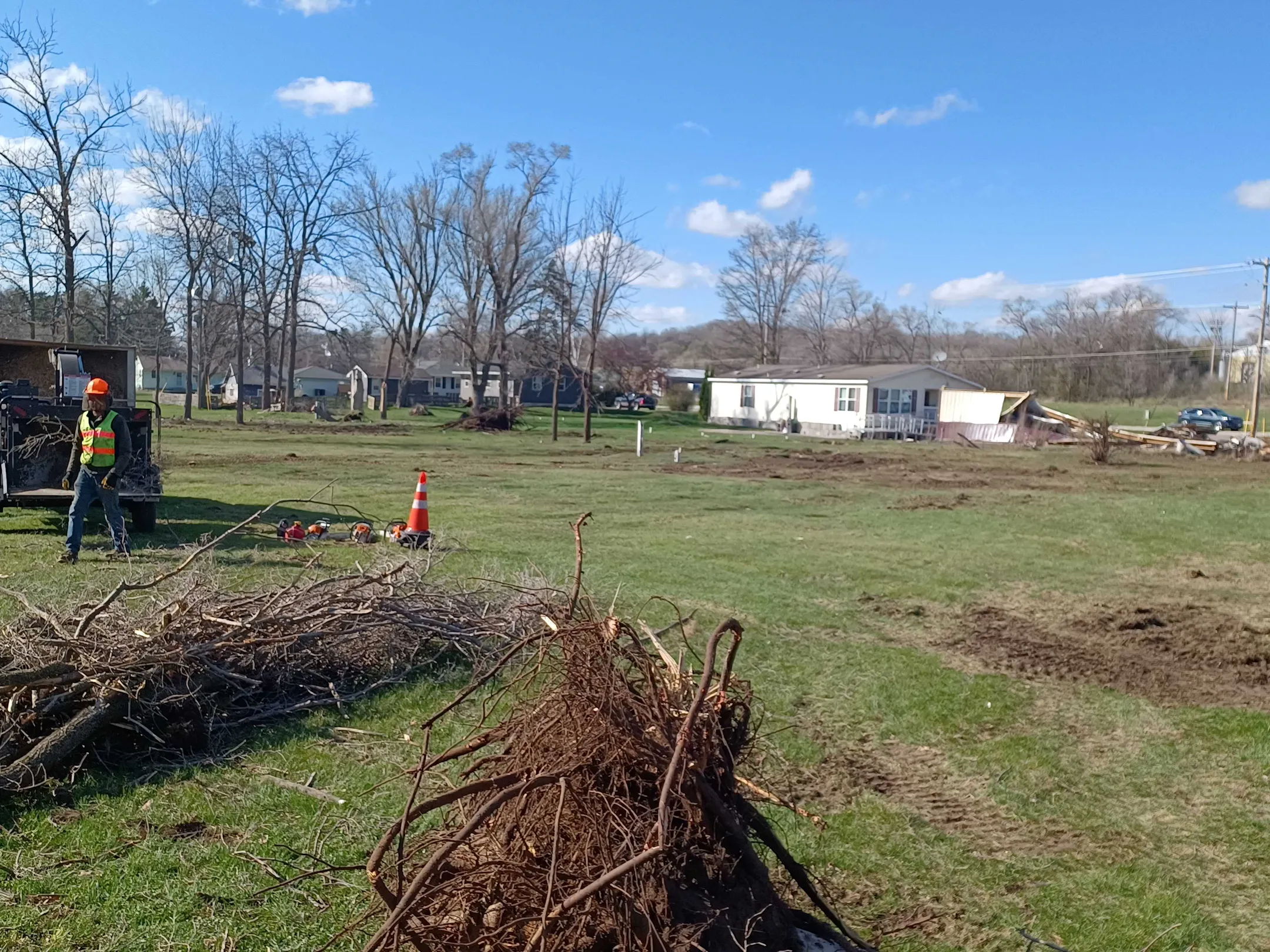 Rochester area recovering from tornado wreckage