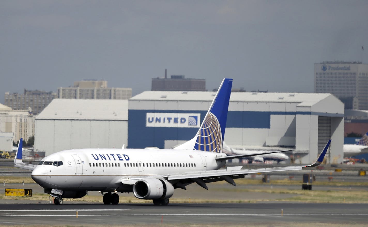 A United Airlines passenger plane.