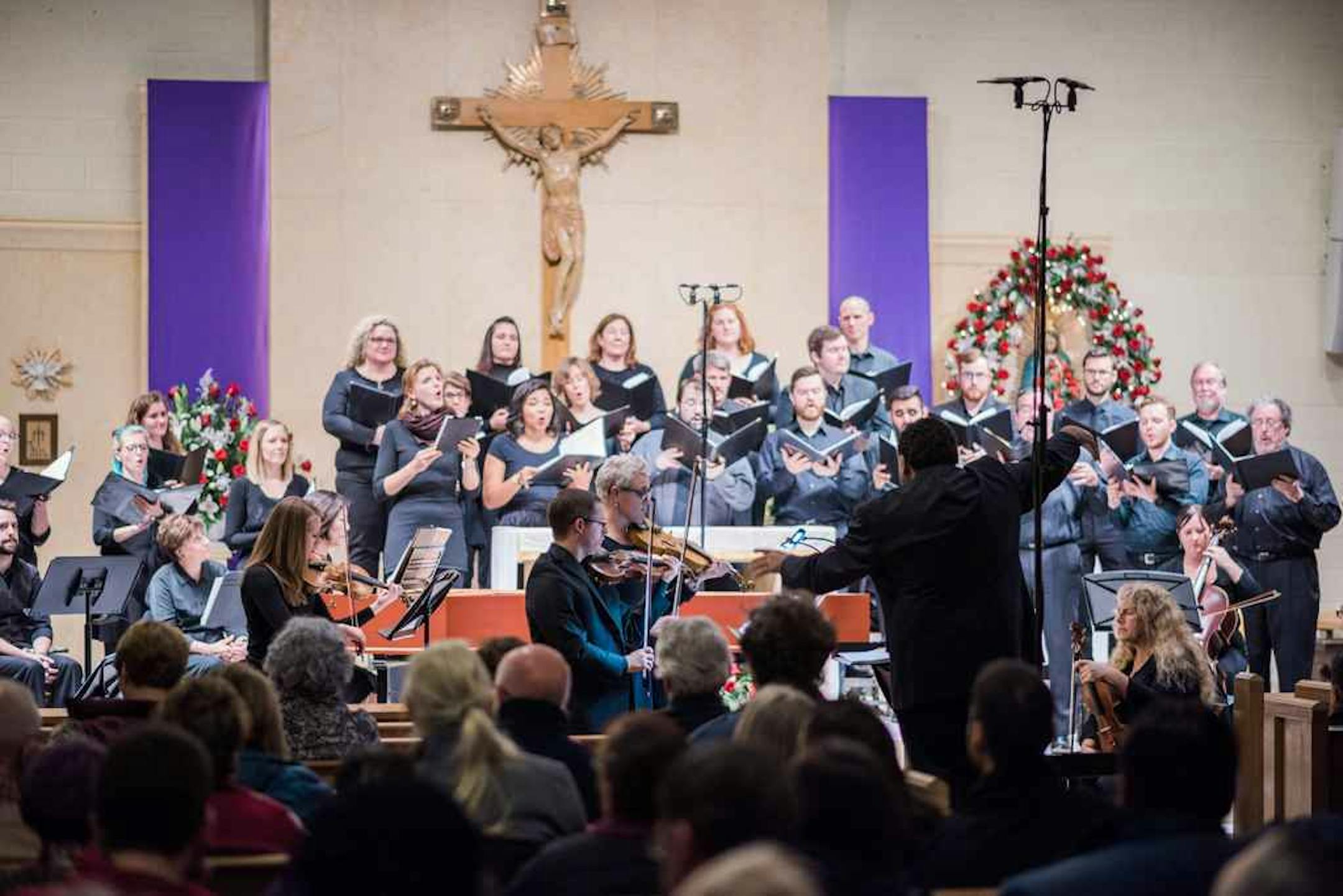 Border CrosSing performed "El Mesías" at Our Lady of Guadalupe Church in St. Paul in 2017.
