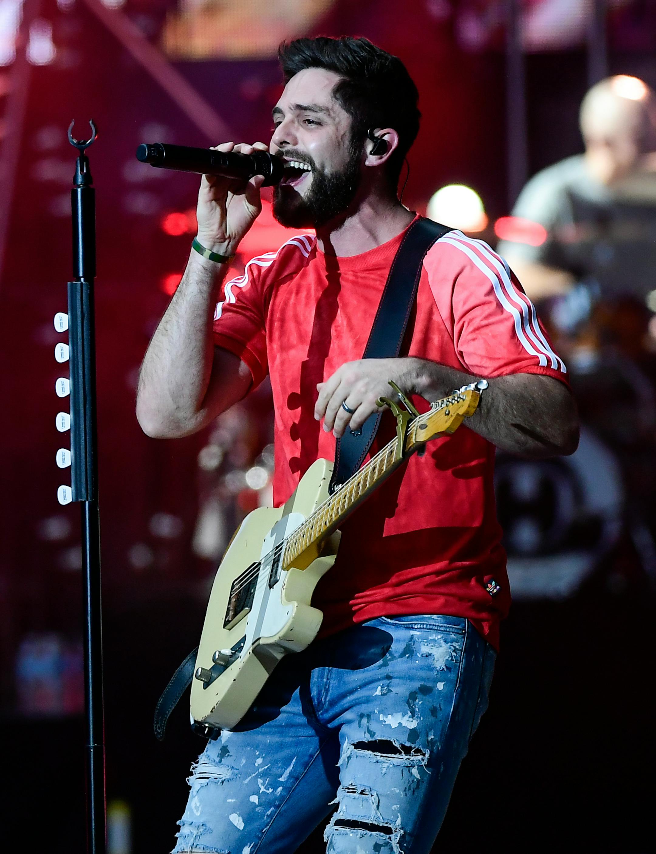 Thomas Rhett performed Saturday, May 5, 2018 at US Bank Stadium in Minneapolis, Minn. ] AARON LAVINSKY ï aaron.lavinsky@startribune.com Review of country superstar Kenny Chesney's show at US bank stadium with Old Dominion, Thomas Rhett and others. Photographed Saturday, May 5, 2018 at US Bank Stadium in Minneapolis, Minn.