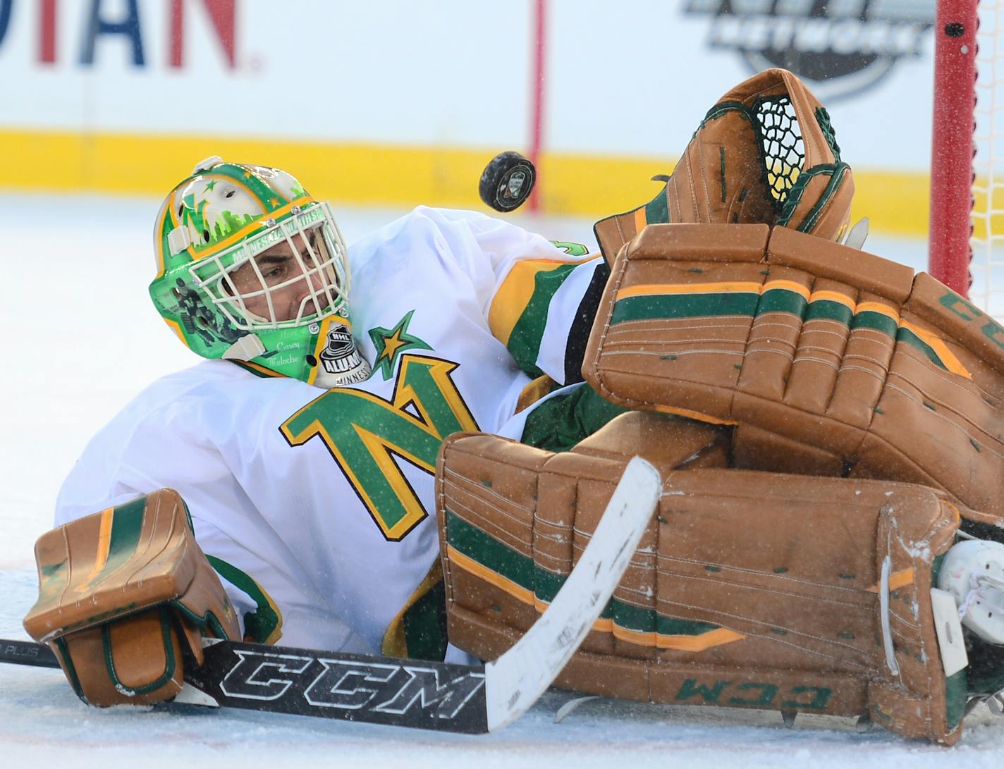 North Stars/Wild Alumni goalie Don Beaupre (33) made a save against a shot by the Chicago Blackhawks alumni team in the second period Saturday. ] (AARON LAVINSKY/STAR TRIBUNE) aaron.lavinsky@startribune.com The 2016 Coors Light NHL Stadium Series alumni game was held Saturday, Feb. 20, 2016 at TCF Bank Stadium in Minneapolis, Minn.