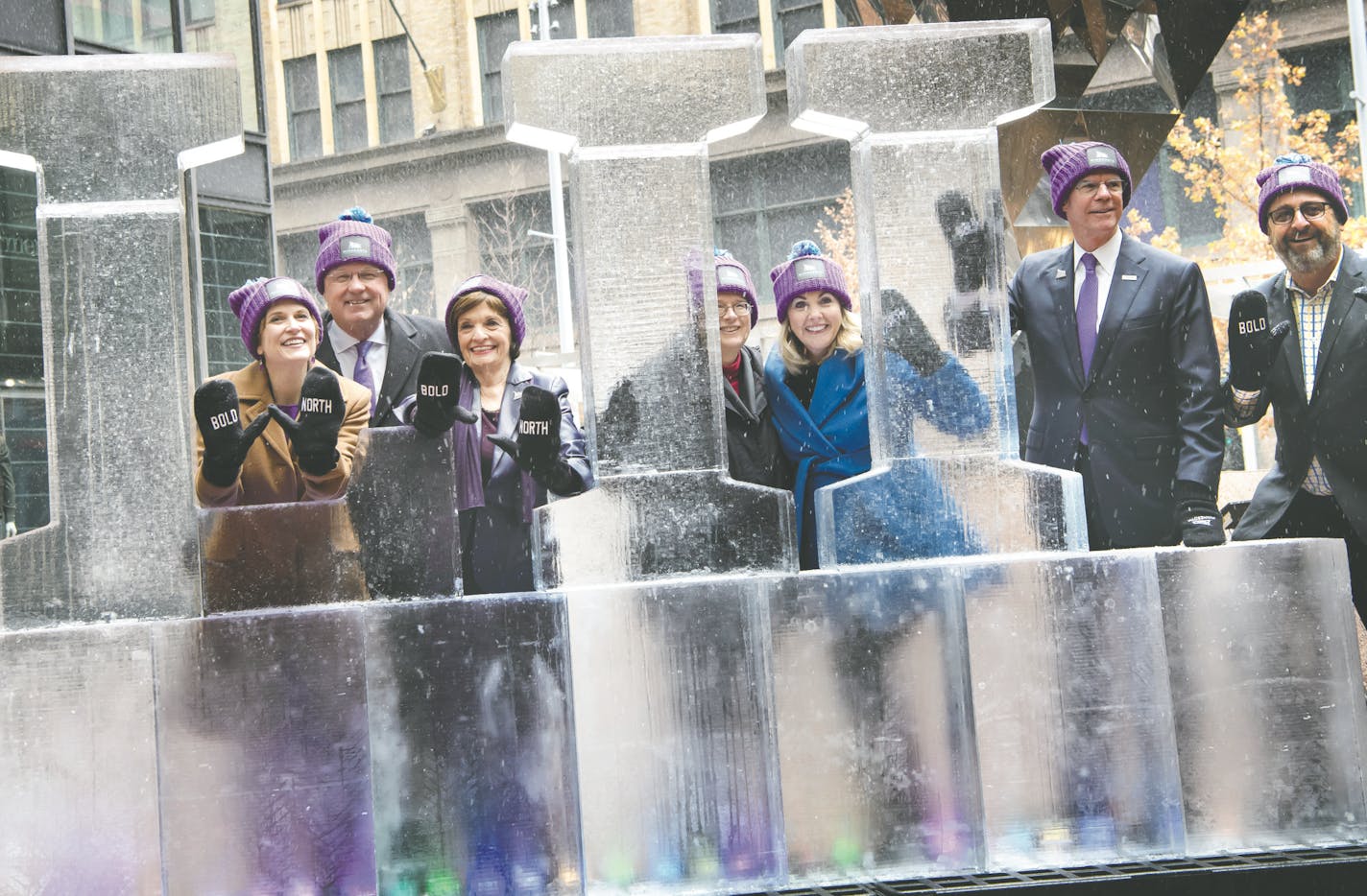 Super Bowl Committee VIP's gathered in front of the Super Bowl LII ice sculpture after the event. Mayor Betsy Hodges, Michael Langley of MNSBHC, Marilyn Carlson Nelson MNSBHC Co-Chair, Karen Smith from Verizon, Maureen Bausch, CEO of MNSBHC, Richard Davis MNSBHC Co-Chair and Sean Connoly, President of KREATE. ] GLEN STUBBE &#x2022; glen.stubbe@startribune.com Friday, October 27, 2017 A press conference and general hoopla event marking 100 days until Super Bowl LII here in Minneapolis was held in