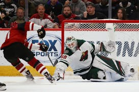 Busy start helps Wild's Devan Dubnyk settle back into game action in win over Coyotes