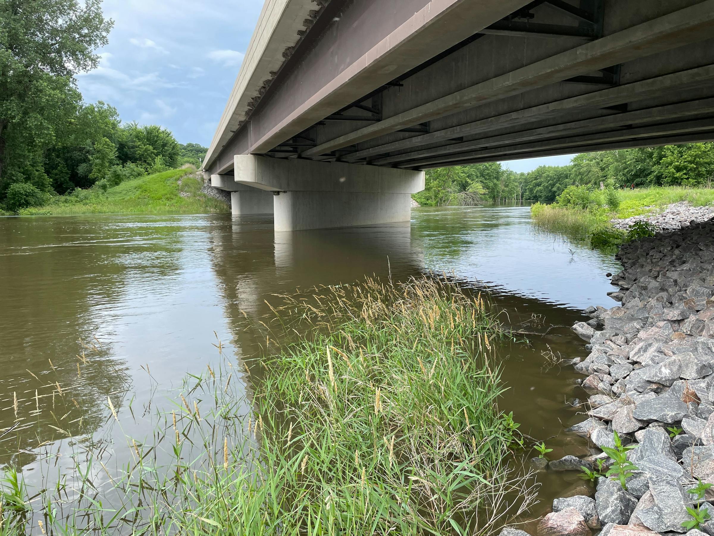 Tornadoes reported in Carver County after sirens awake Twin Cities ...